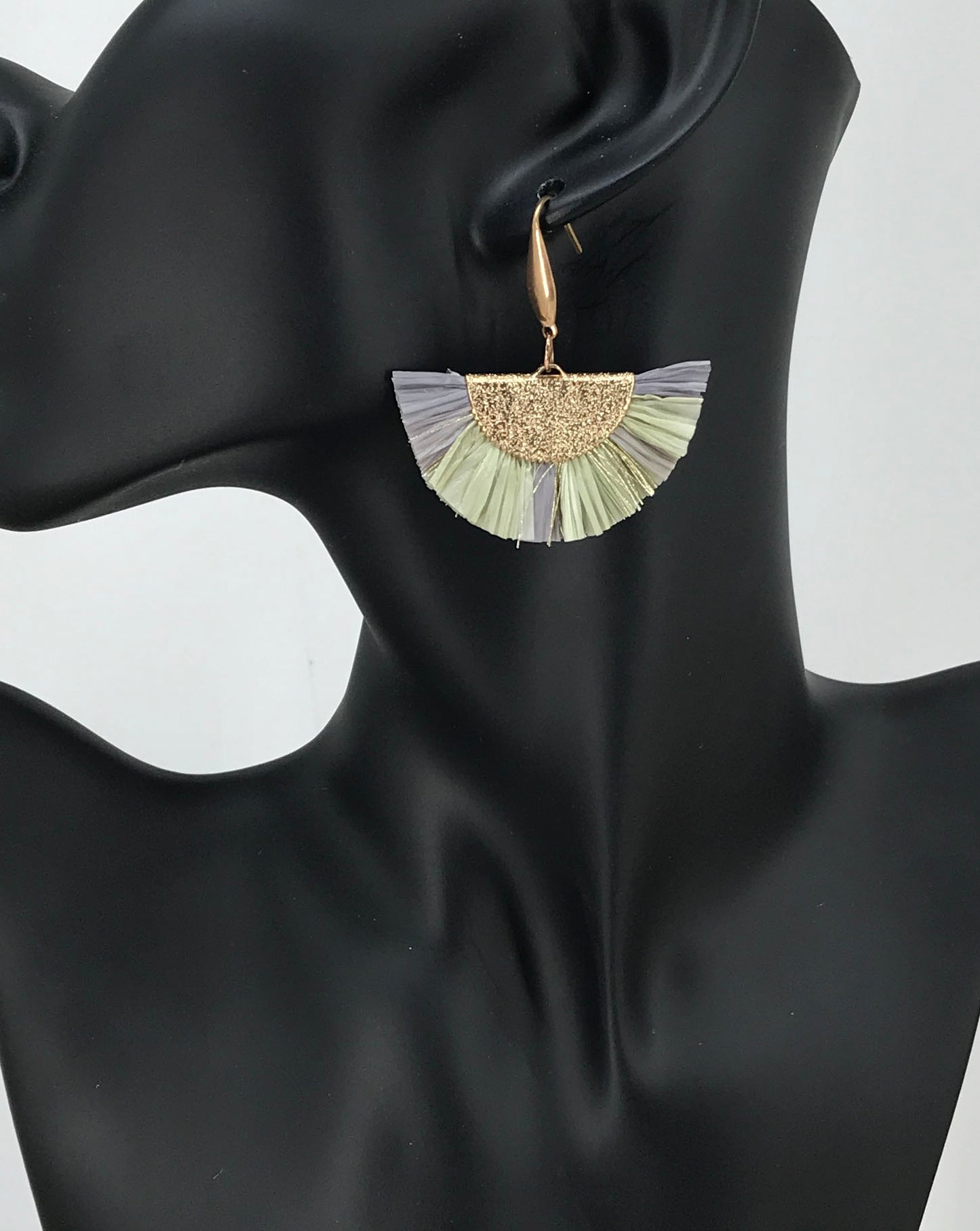 Multi Color Fan Shaped Tassel Earrings - E19-1070