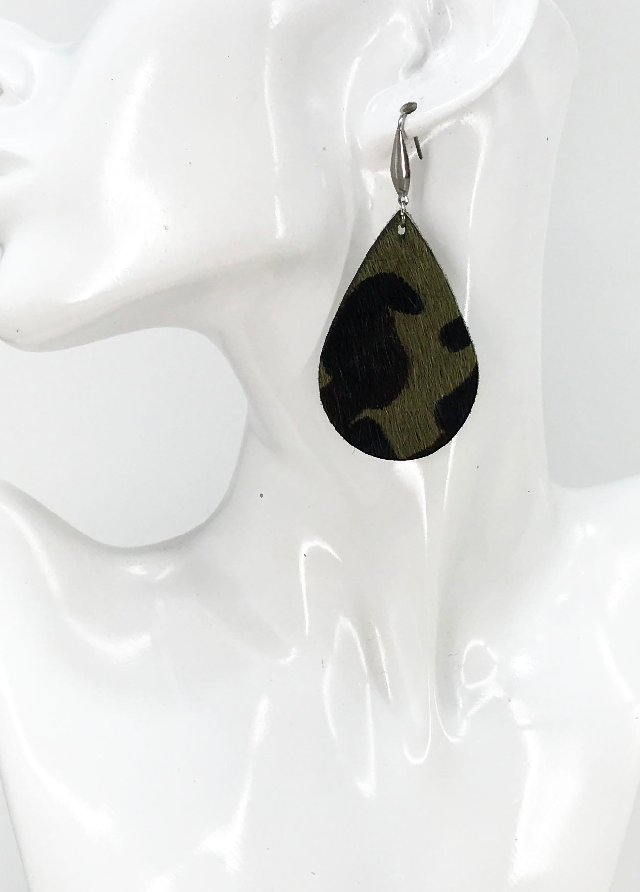 Hair On Camo Pattern Leather Earrings - E19-1120