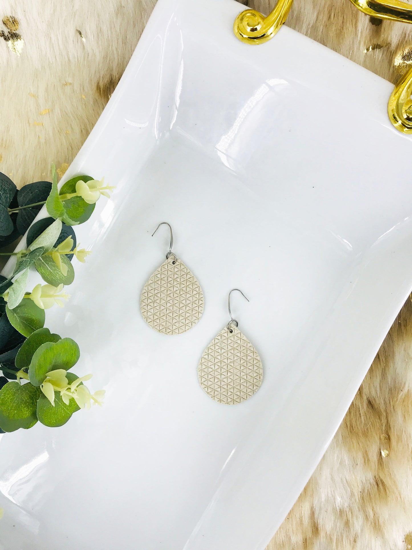 Cream Italian Leather Earrings - E19-1147
