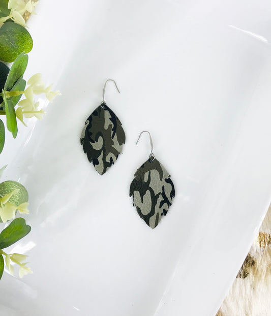 Jungle Gray Camo Leather Earrings - E19-1166