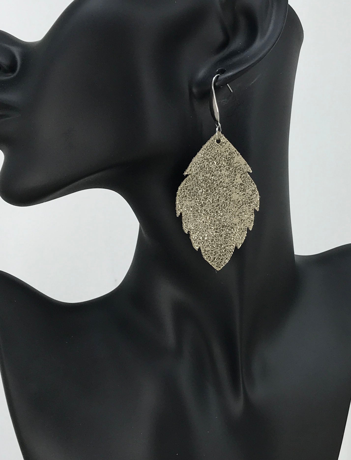 Platinum Crackle Leather Earrings - E19-1182