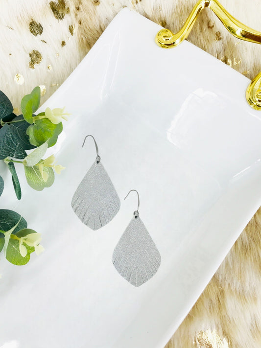 Dazzle Silver on White Pearl Leather Earrings - E19-1237