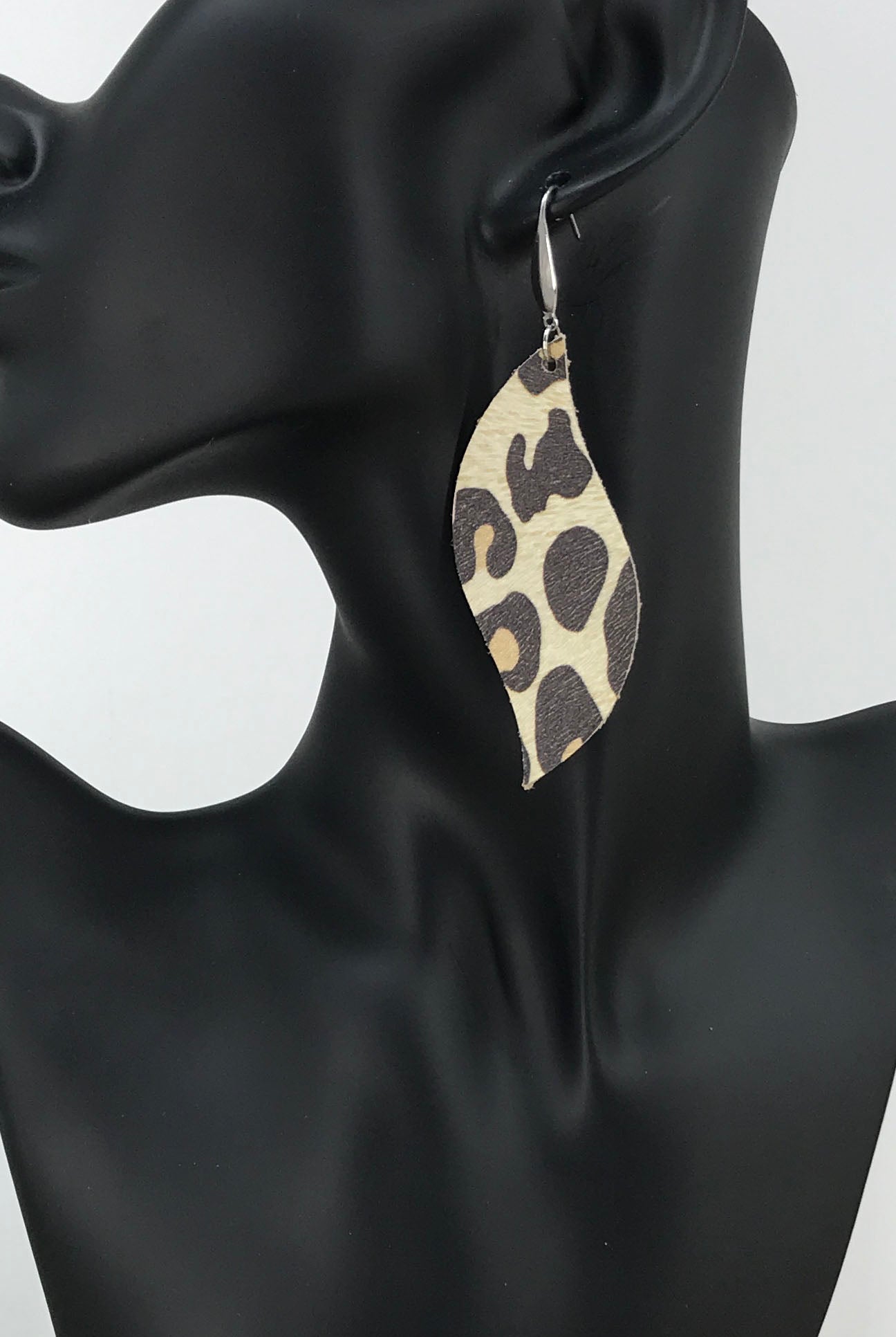 Almond Large Cheetah Leather Earrings - E19-1253