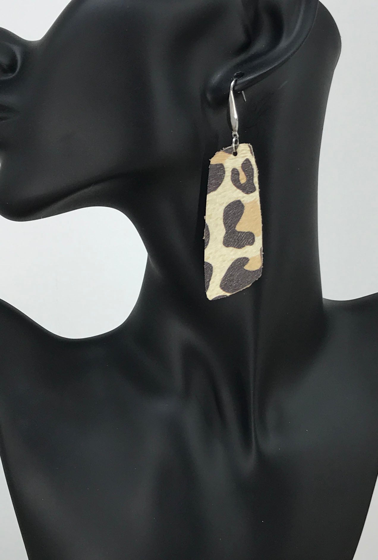 Almond Large Cheetah Leather Earrings - E19-1259