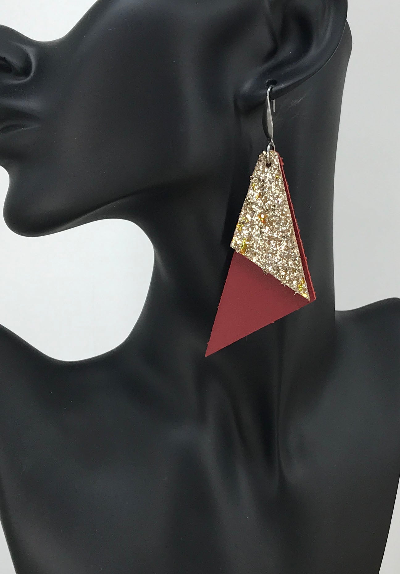 Cranberry Leather and Gold Chunky Glitter Leather Earrings - E19-1329