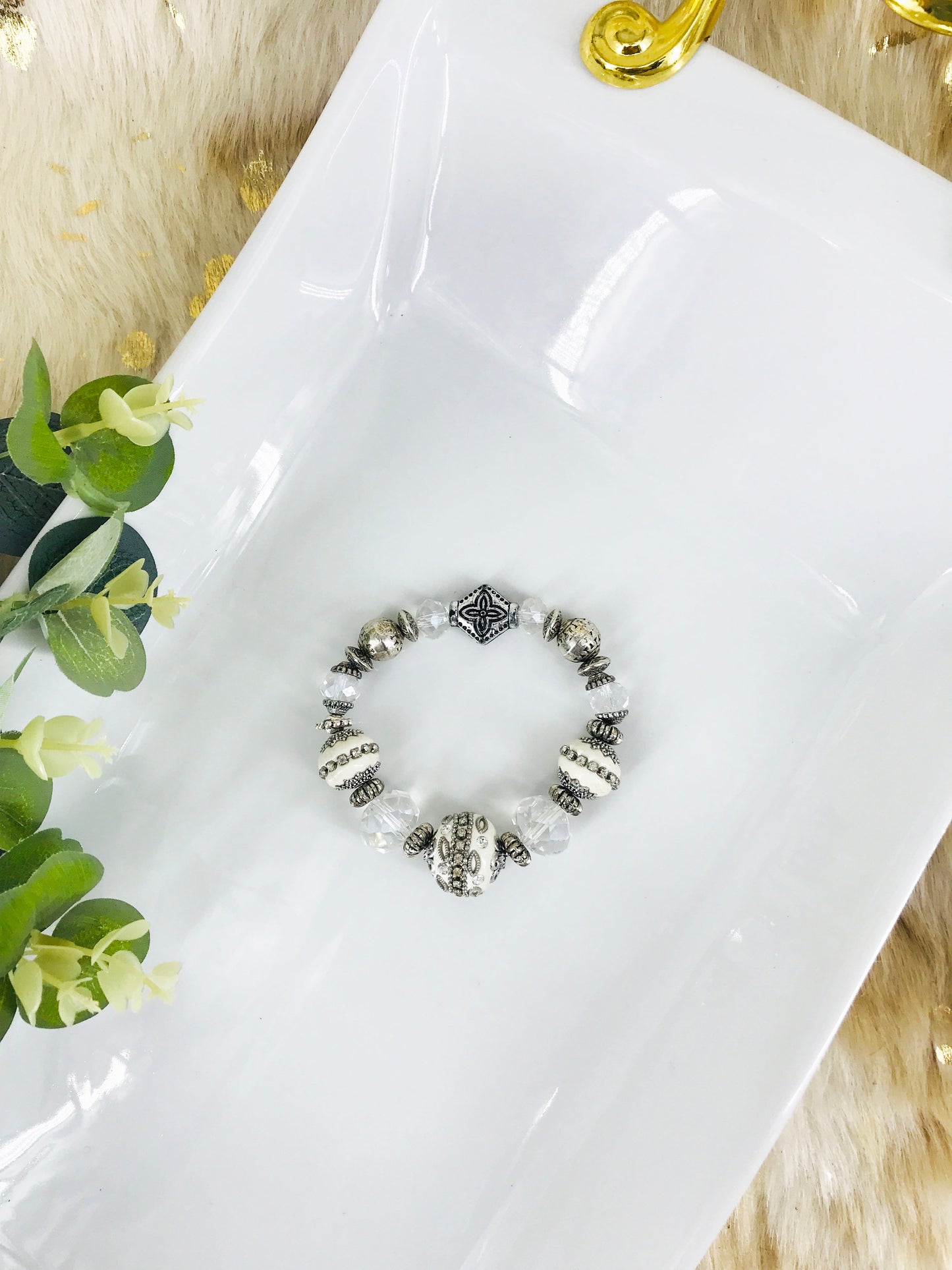 Big & Bold Collection Glass Bead Stretchy Bracelet - B1458