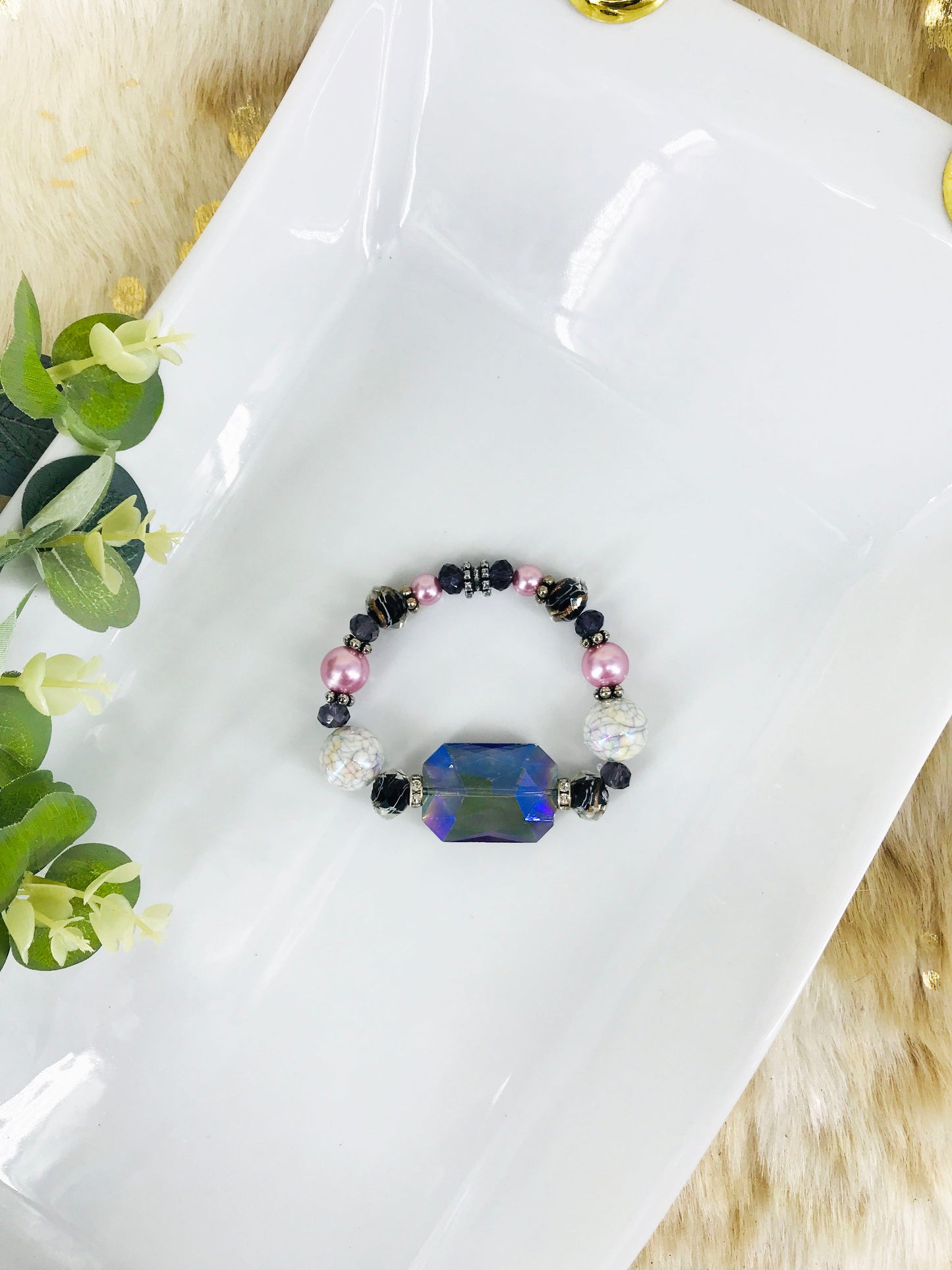 Big & Bold Collection Glass Bead Stretchy Bracelet - B1463