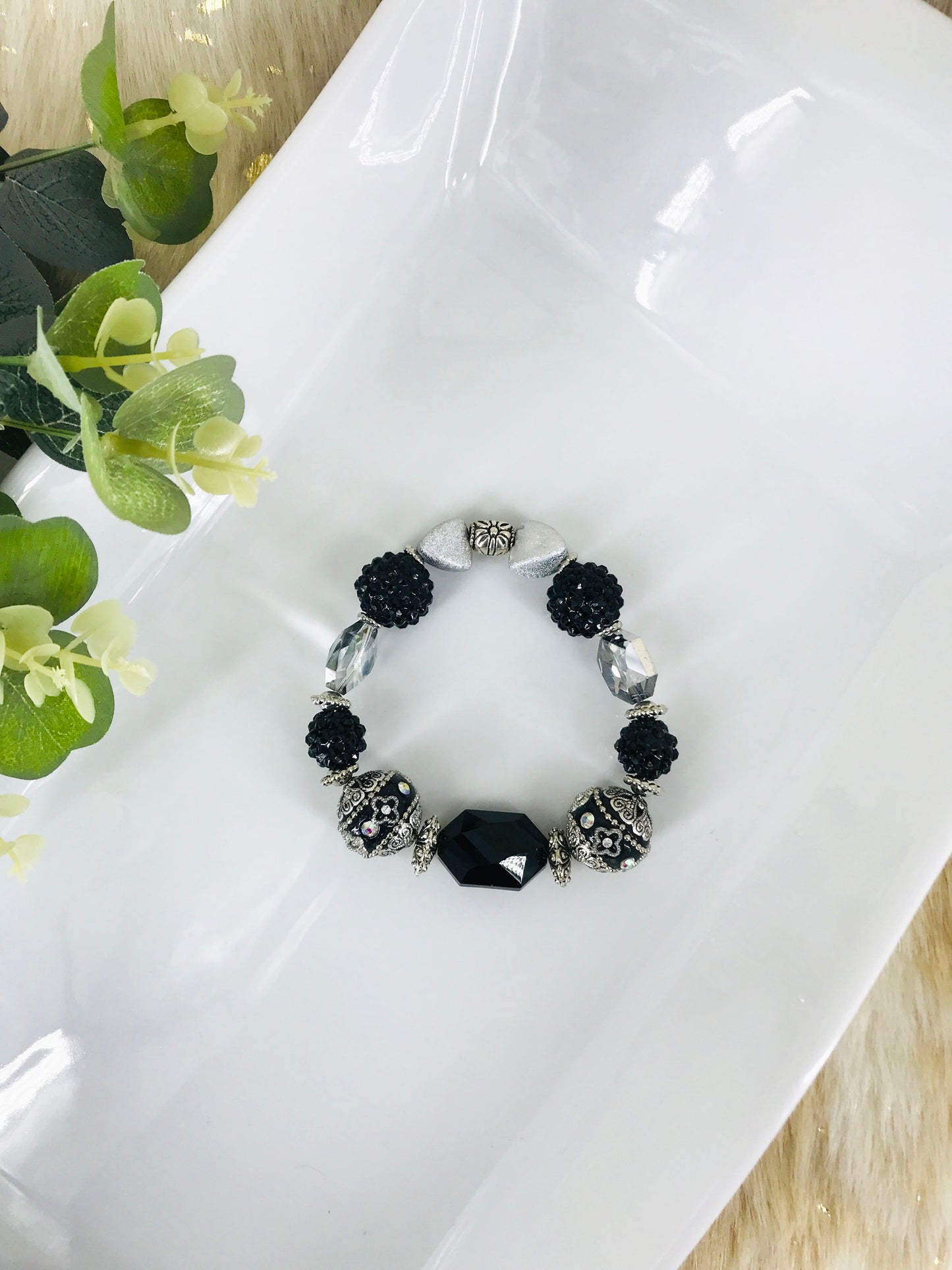 Big & Bold Collection Glass Bead Stretchy Bracelet - B1500