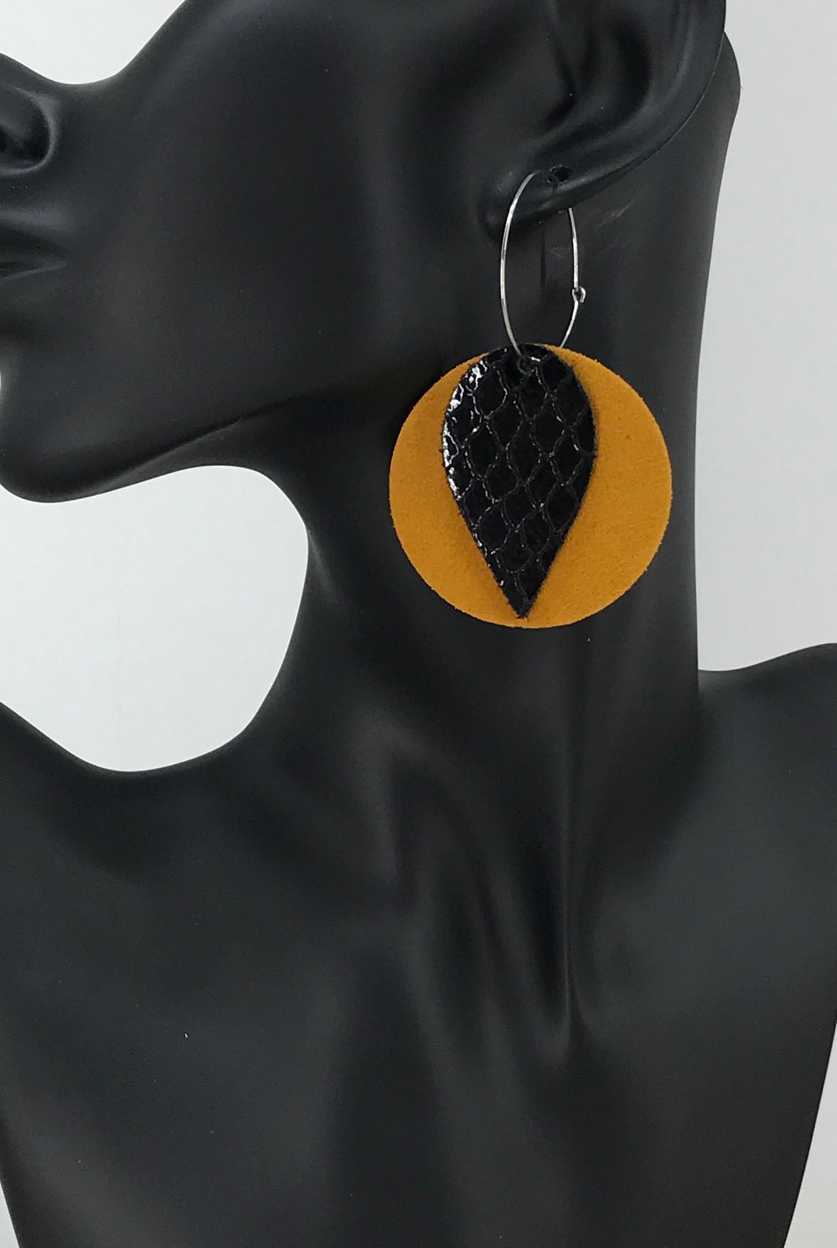 Mustard Suede Leather and Fish Net Pattern Black Leather Earrings - E19-1503