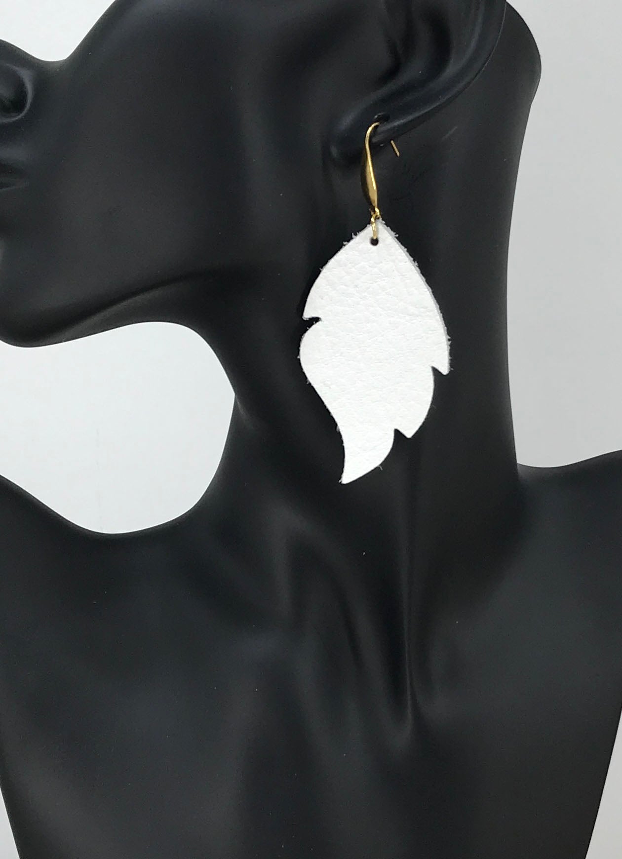 White Genuine Leather Earrings - E19-1535