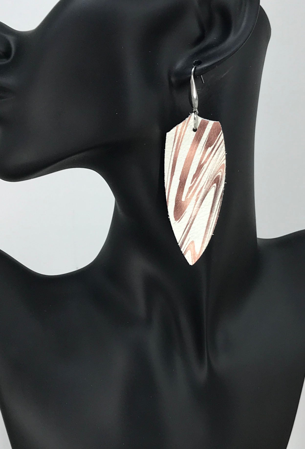 Marbled Pattern Leather Earrings - E19-1584