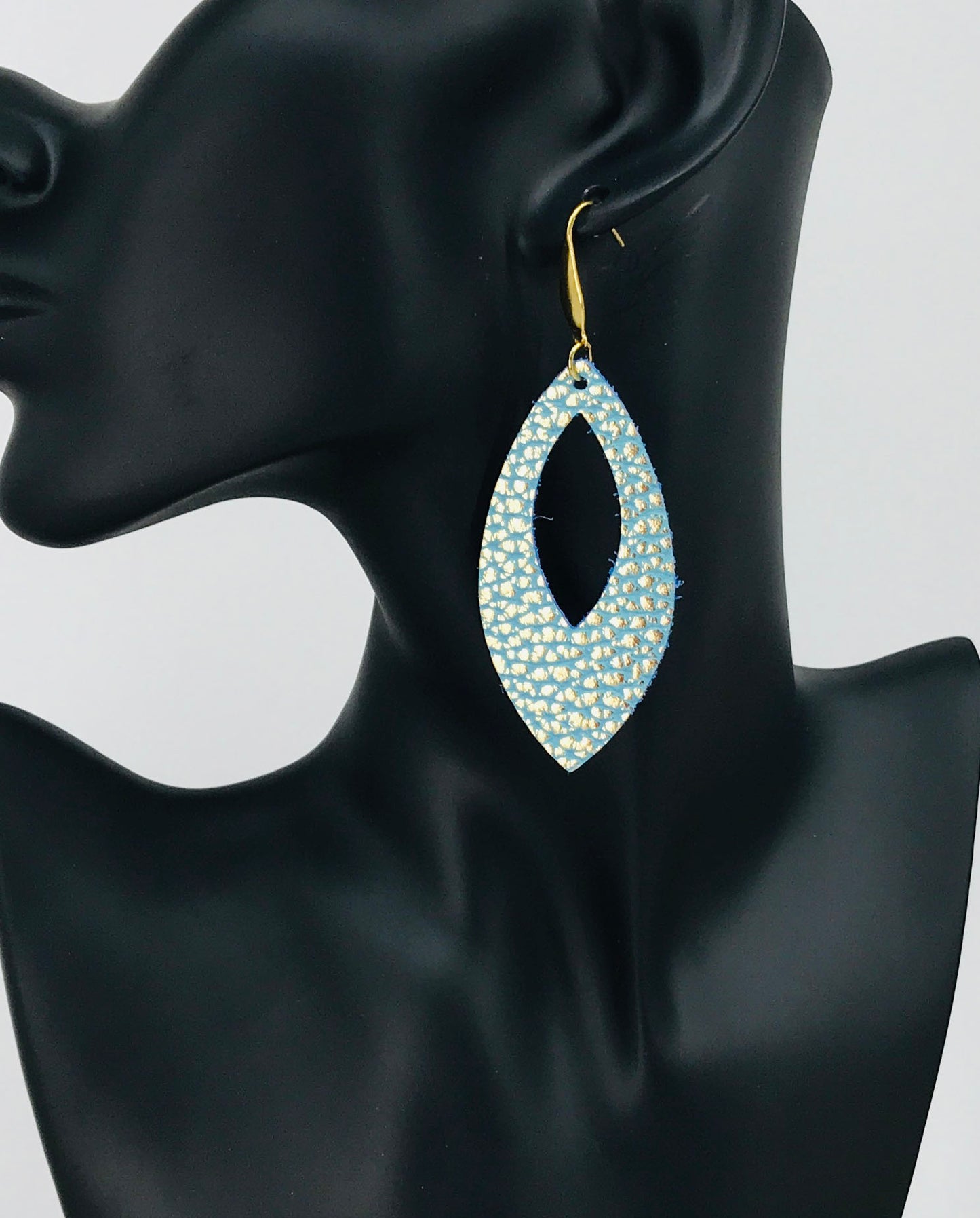 Gold Tipped Mint Embossed Leather Earrings - E19-1686