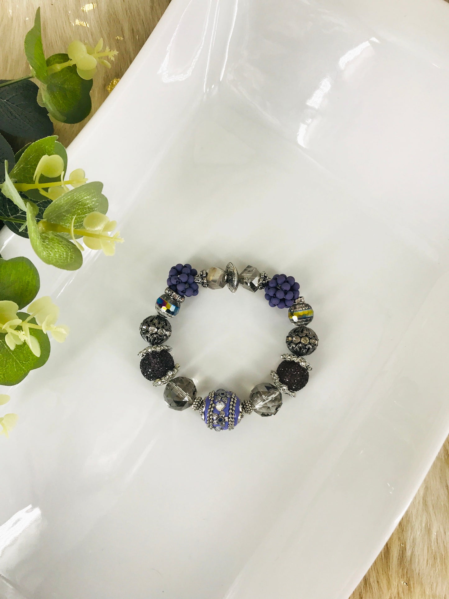 Big & Bold Collection Glass Bead Stretchy Bracelet - B1707