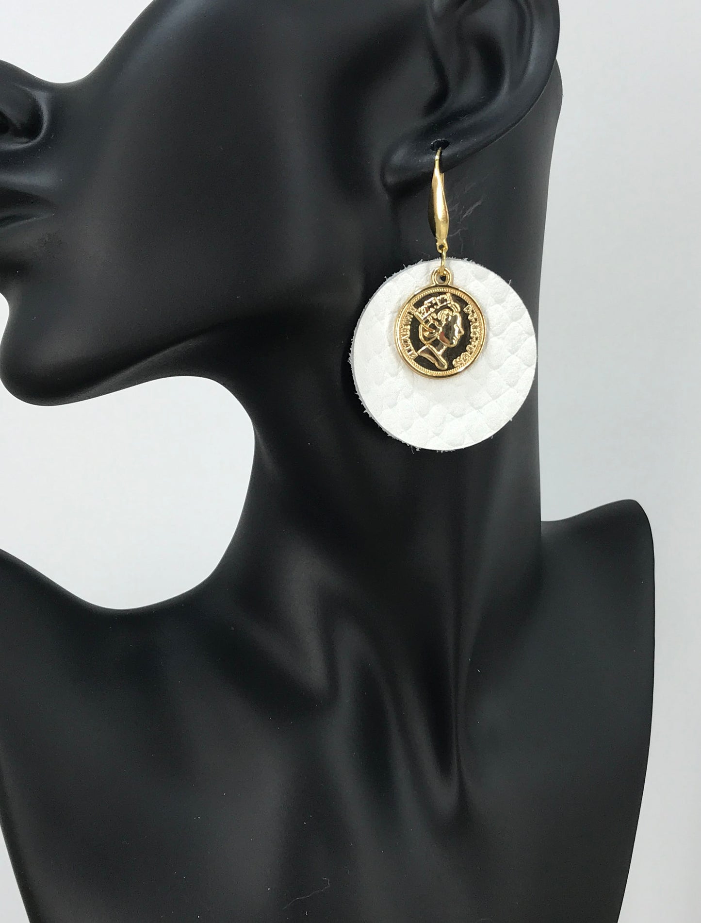 White Amazon Cobra Leather Earrings - E19-1753