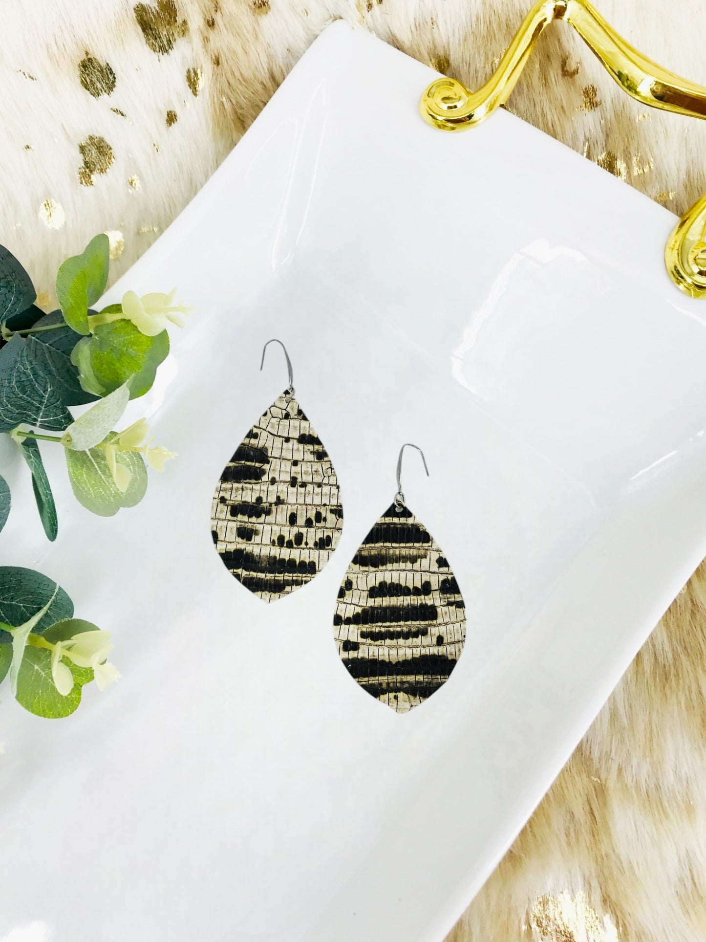 Genuine Snake Skin Leather Earrings - E19-1818