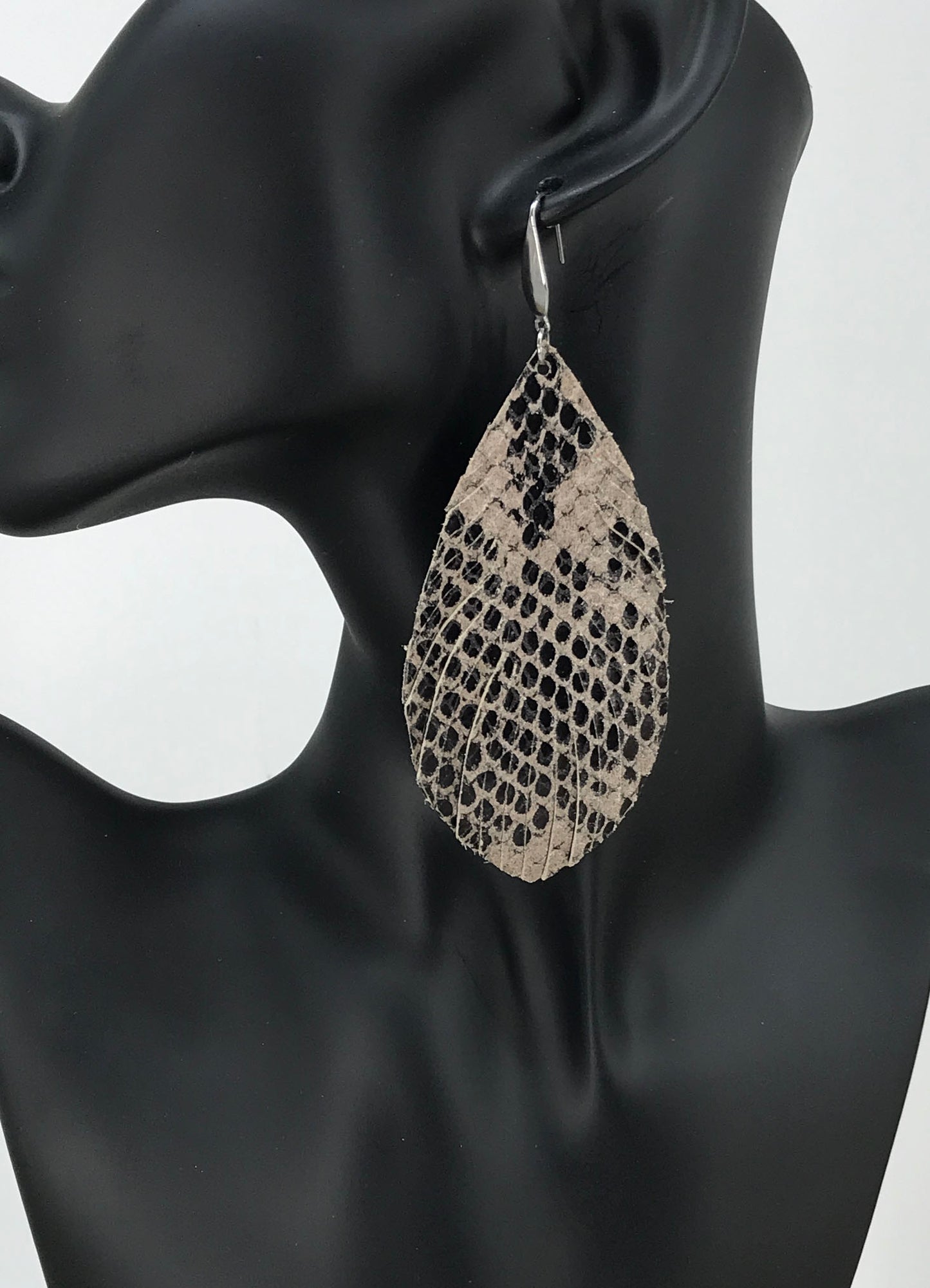 Fringe Snake Skin Leather Earrings - E19-1872