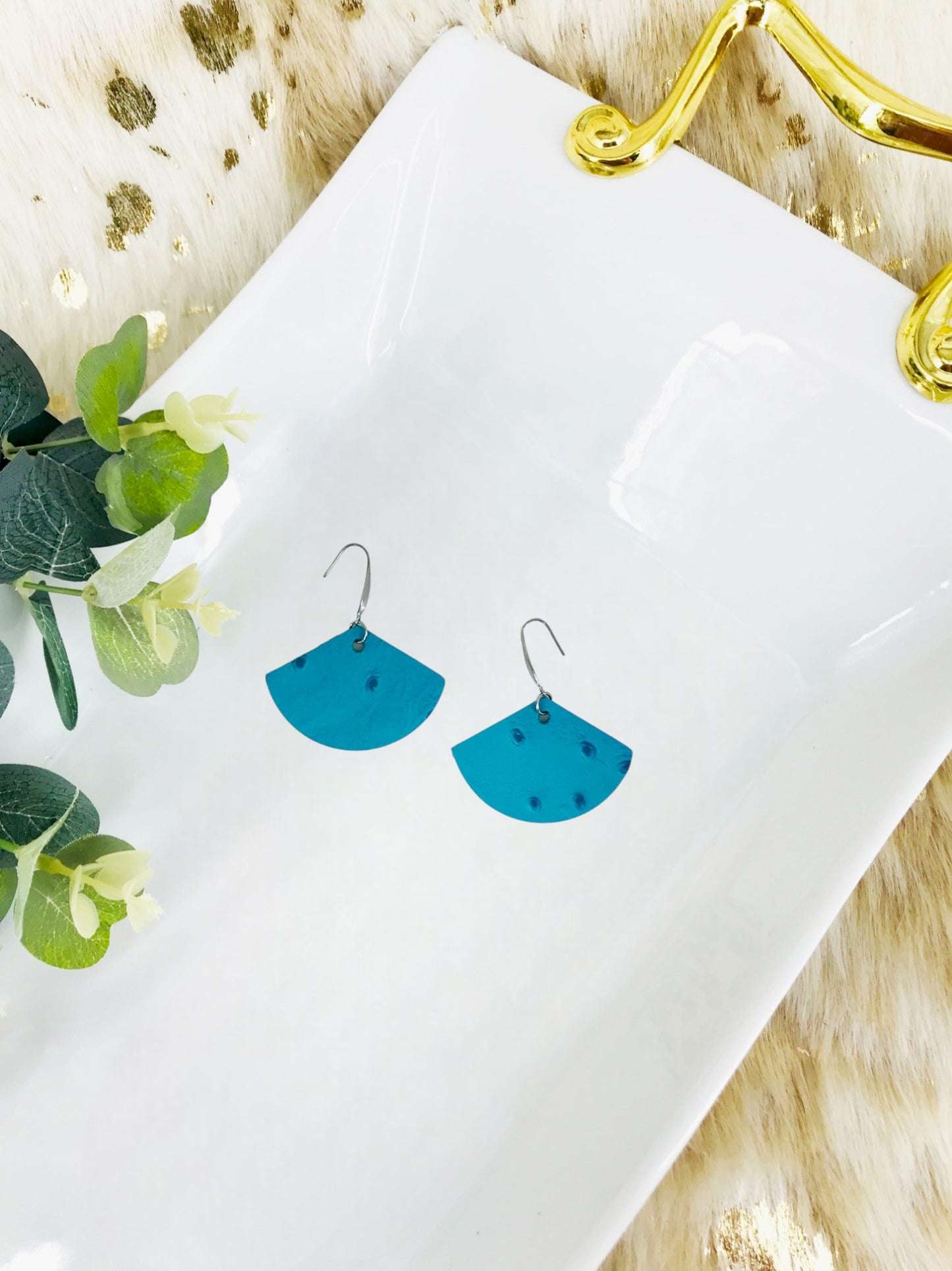 Turquoise Embossed Genuine Leather Earrings - E19-1956