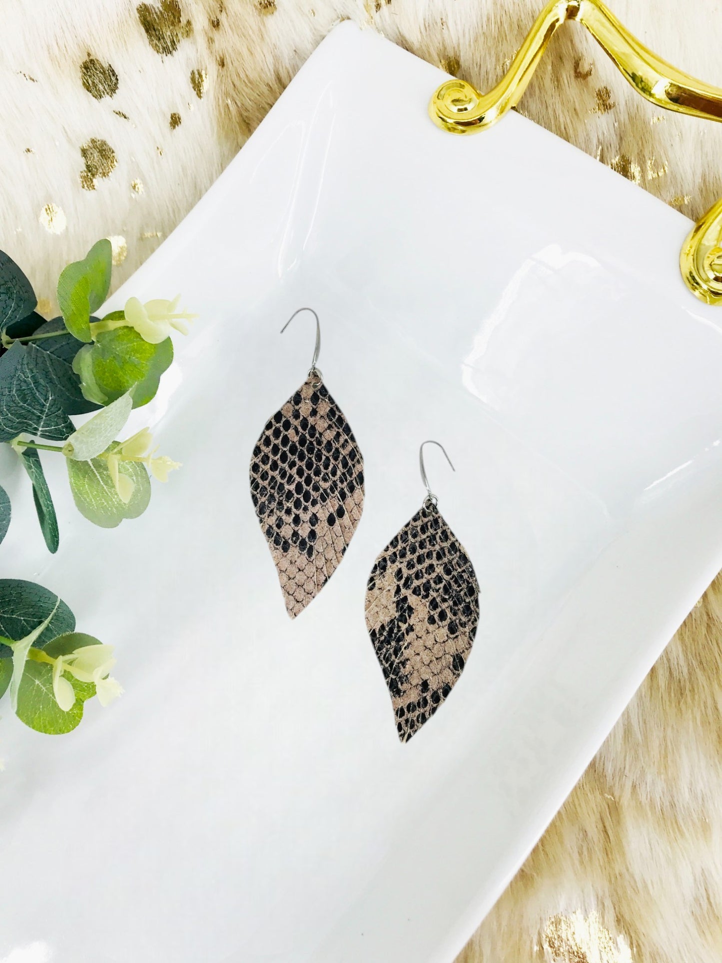 Fringe Snake Skin Goat Leather Earrings - E19-2005