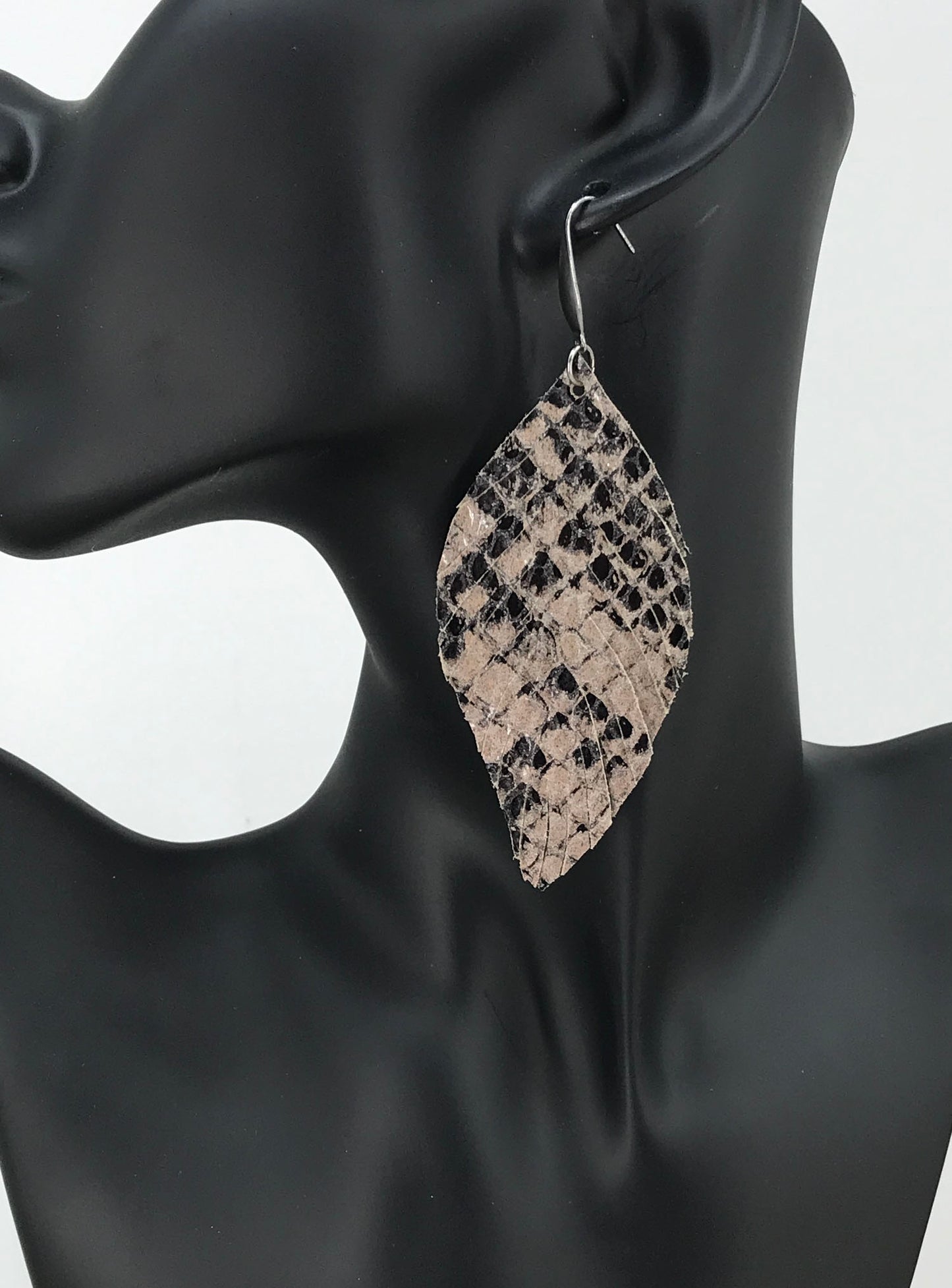 Fringe Snake Skin Goat Leather Earrings - E19-2005