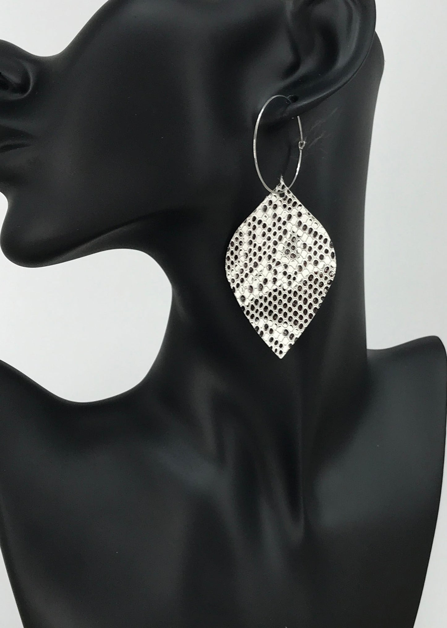 Beige and Gray Snake Skin Leather Hoop Earrings - E19-2134