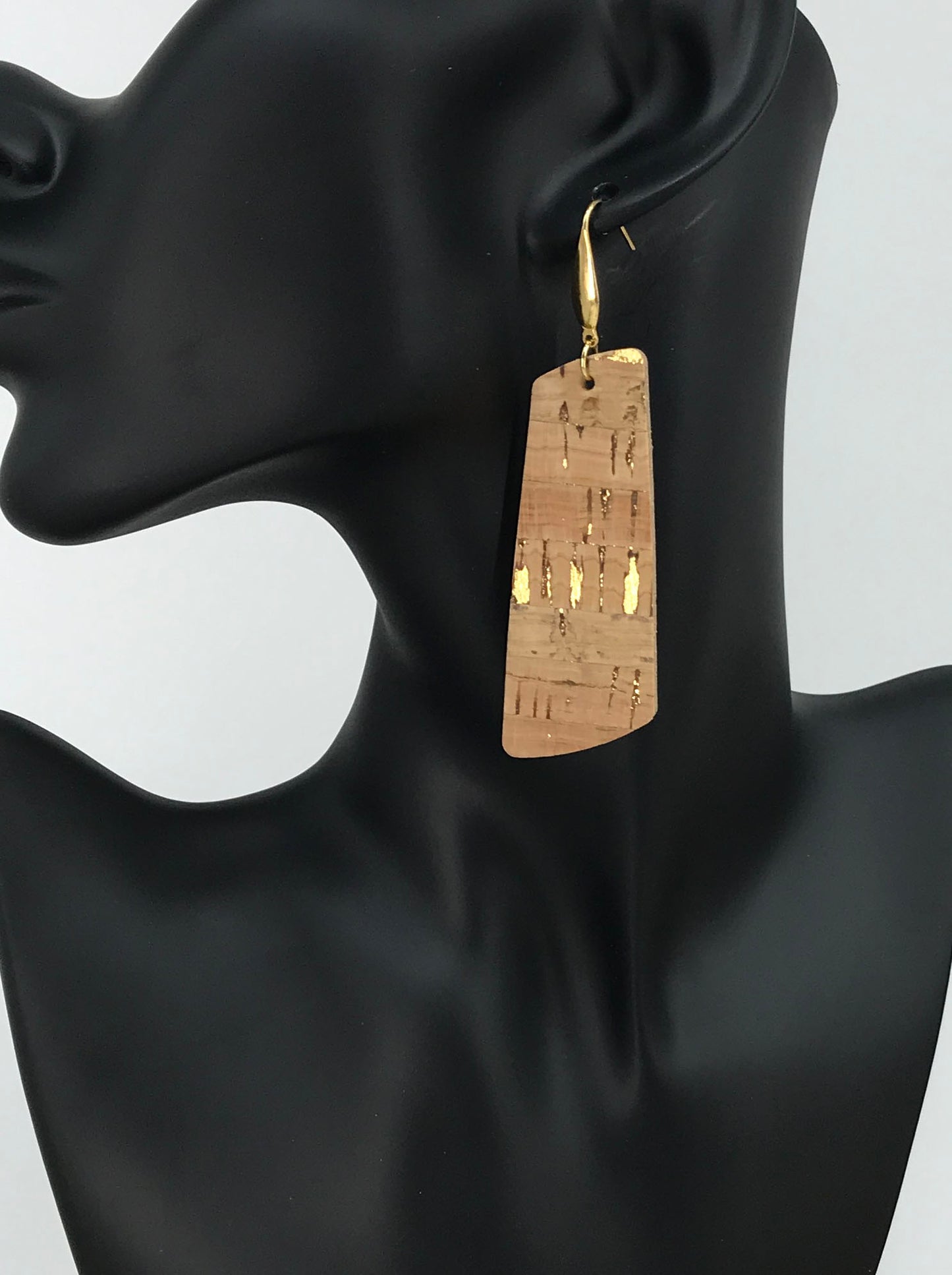 Gold Metallic Accent Cork on Leather Earrings - E19-2333