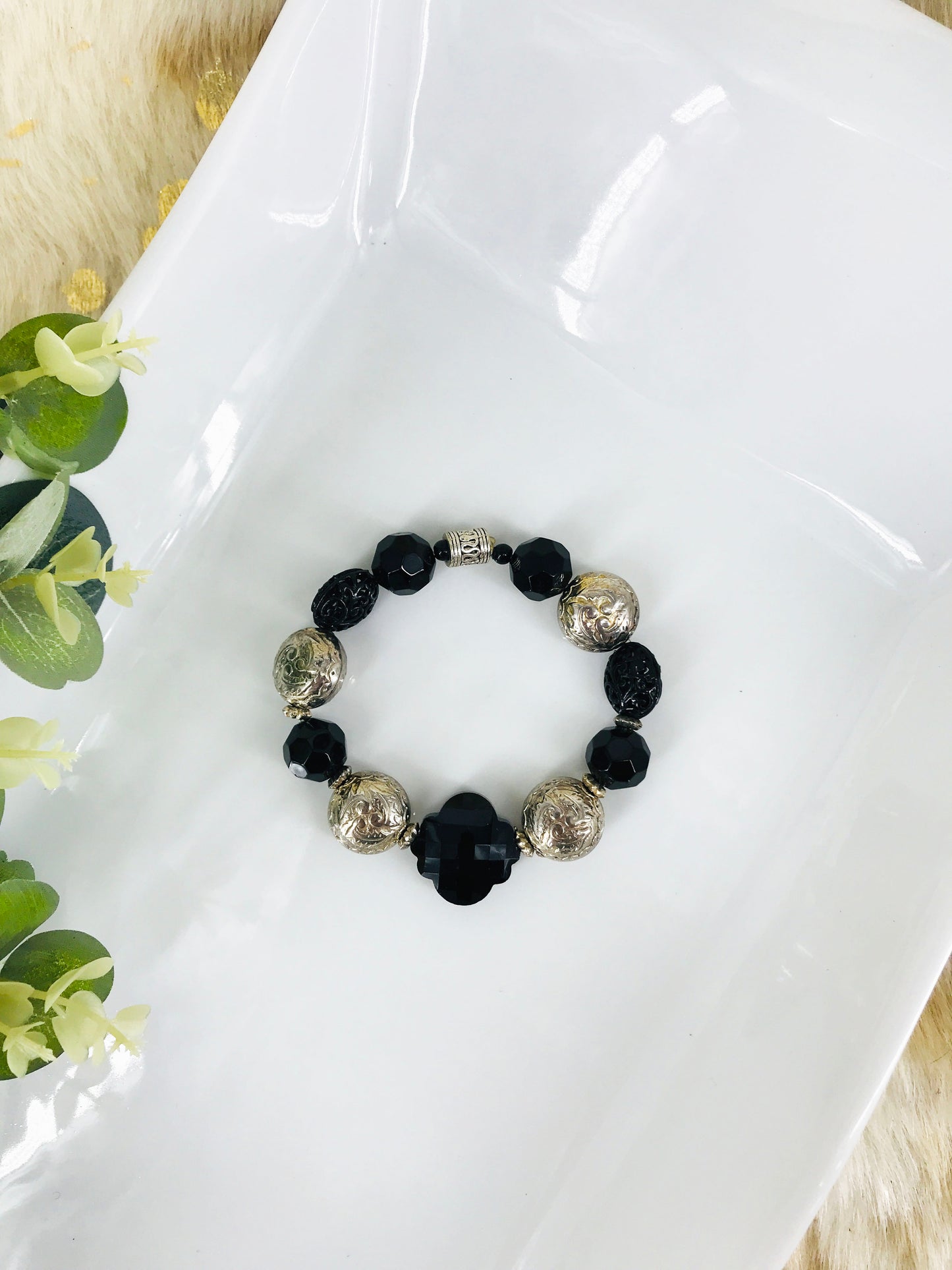 Big & Bold Collection Glass Bead Stretchy Bracelet - B234