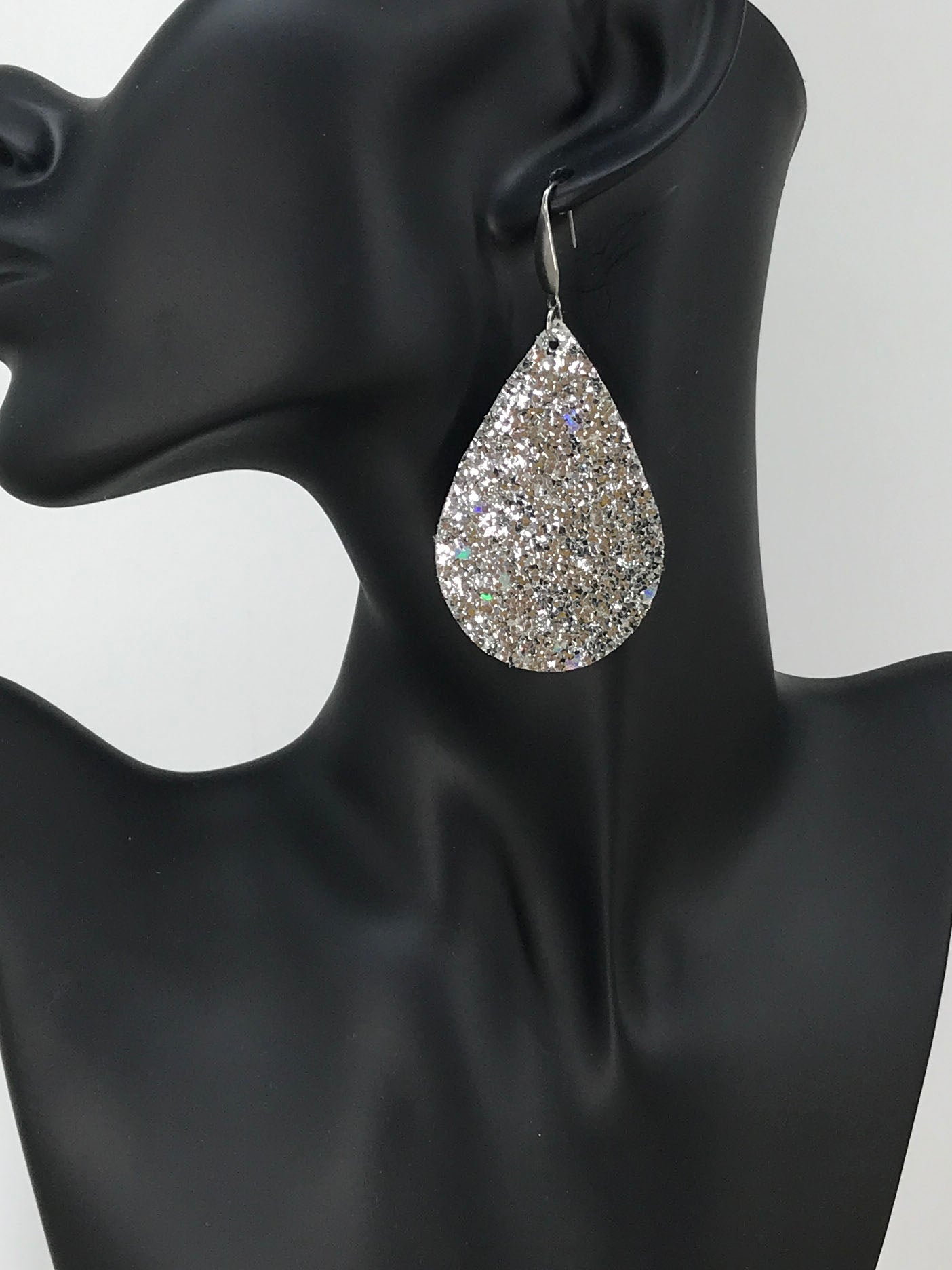 Silver Chunky Glitter on Leather Earrings - E19-2441