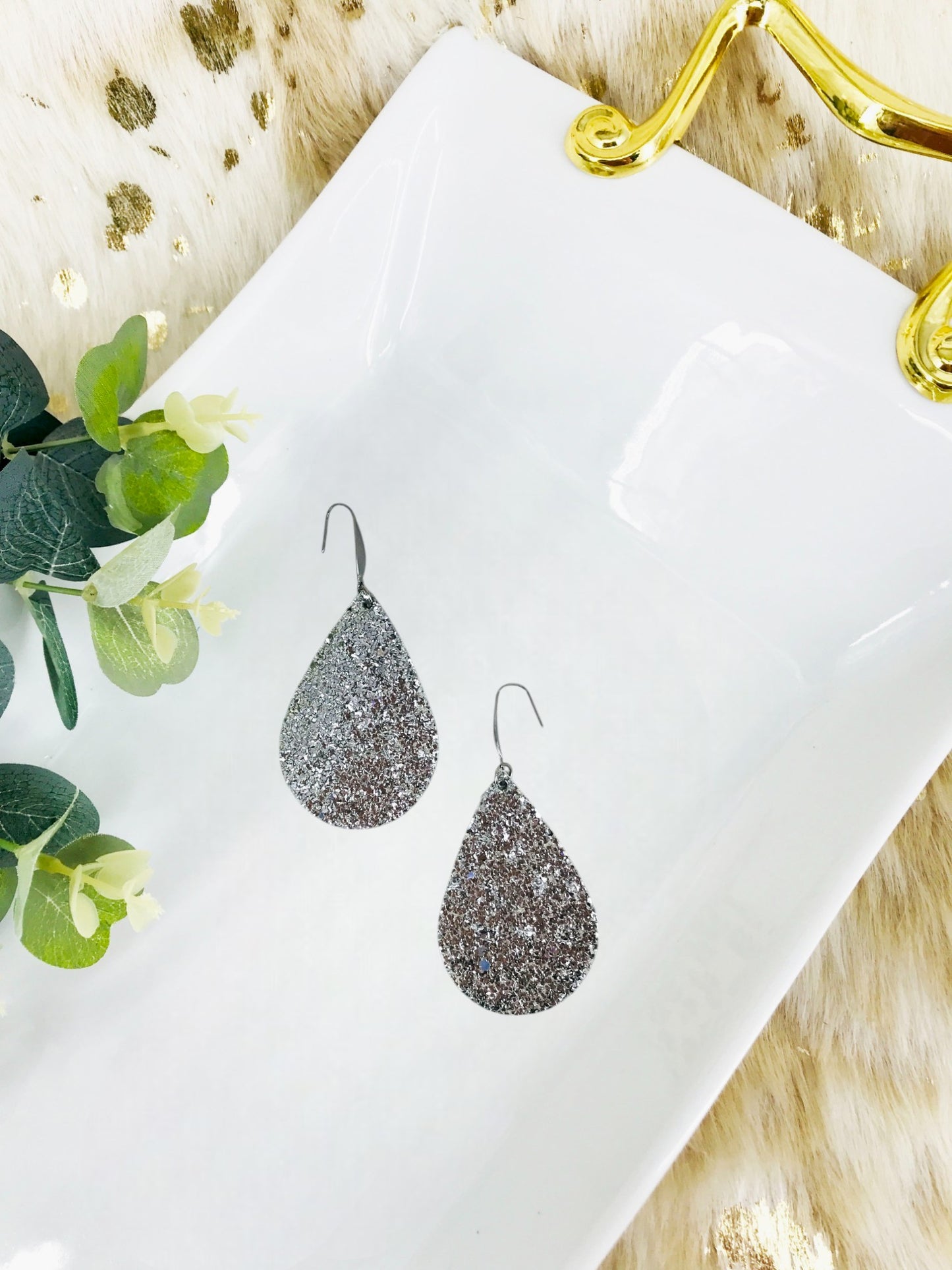 Silver Chunky Glitter on Leather Earrings - E19-2444