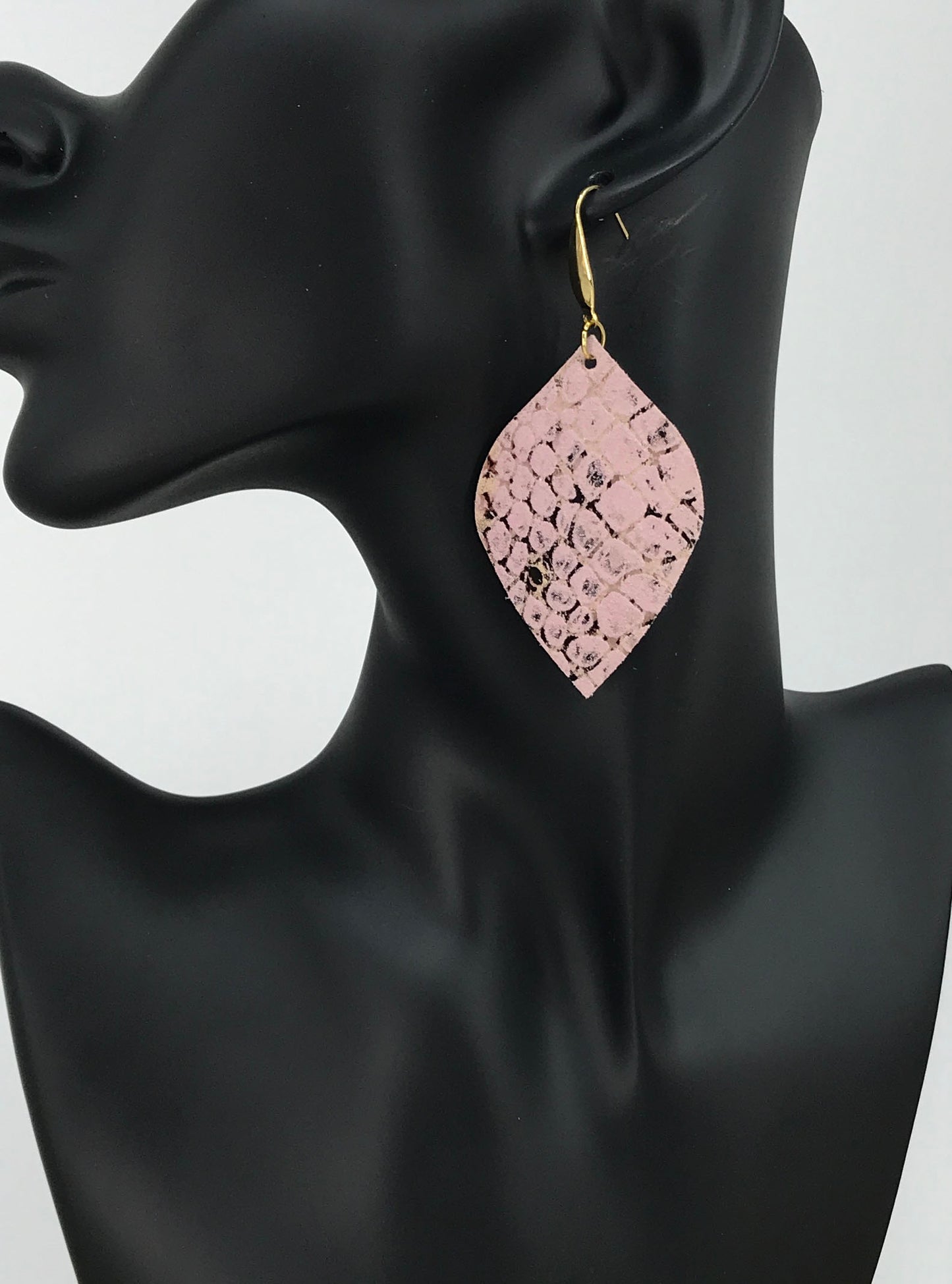 Pink Snake Skin Leather Earrings - E19-2631