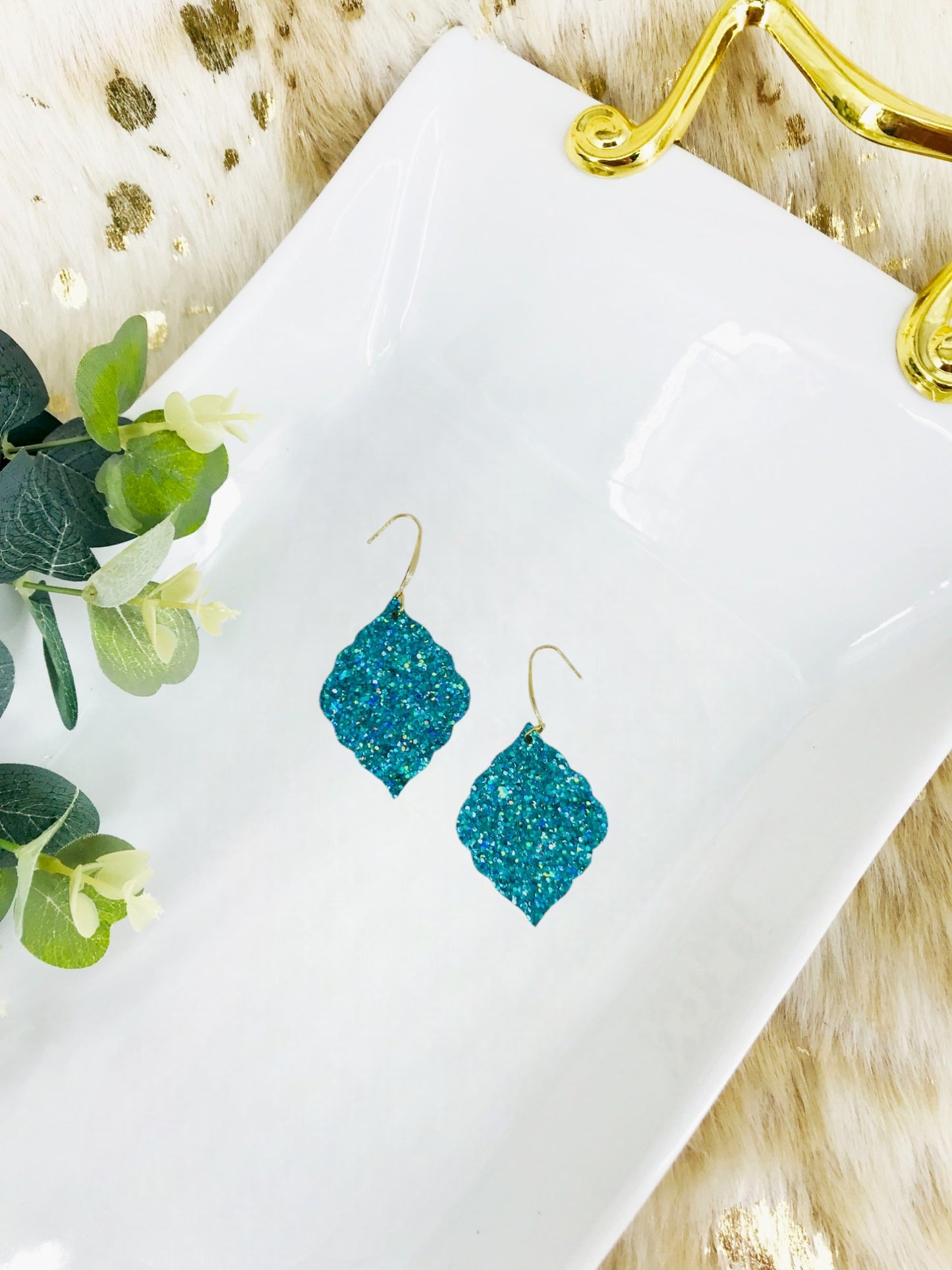 Turquoise Glitter on Leather Earrings - E19-2816