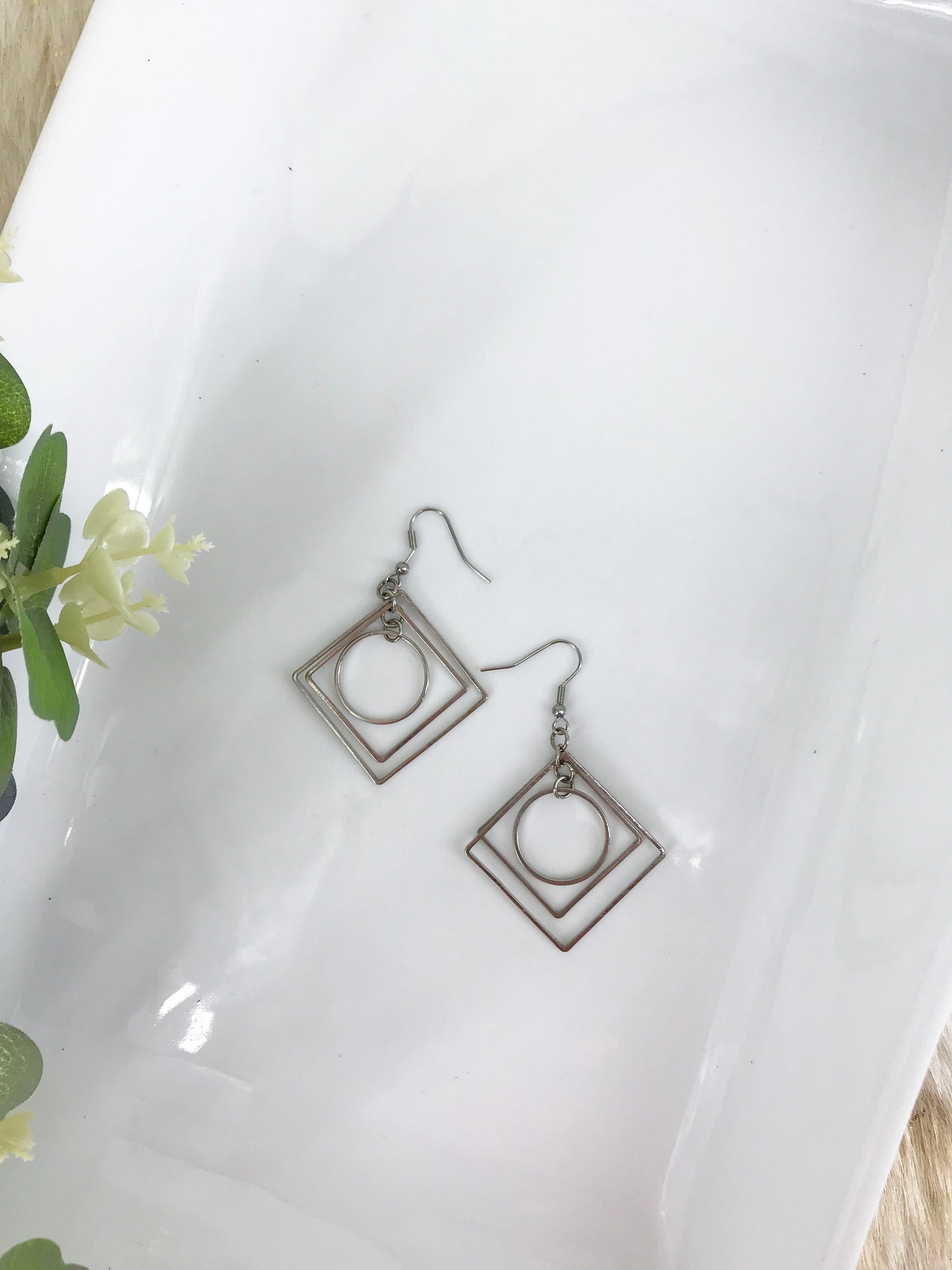 Metal Drop Earrings - E19-330
