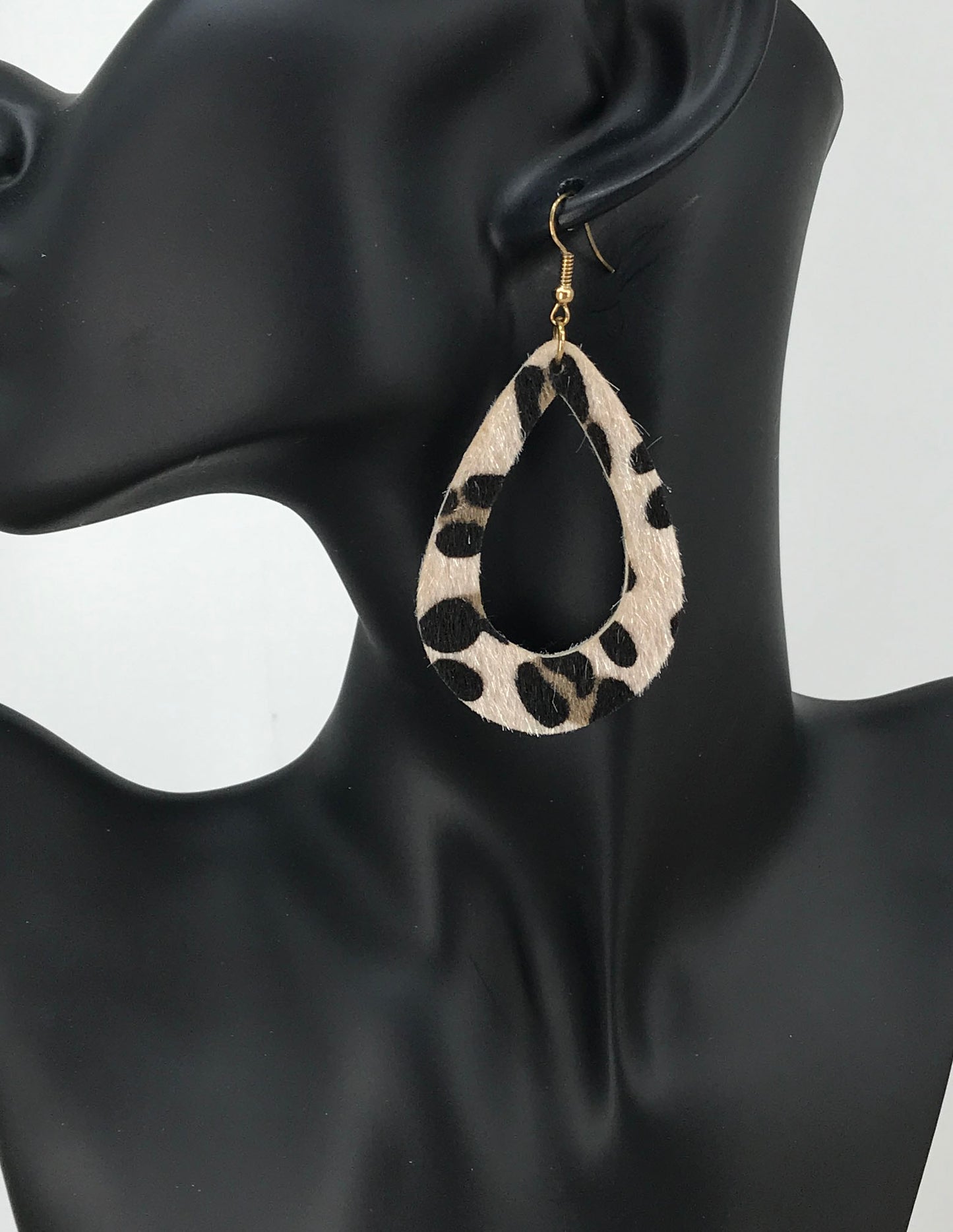 Leopard Faux Leather Earrings - E19-3322