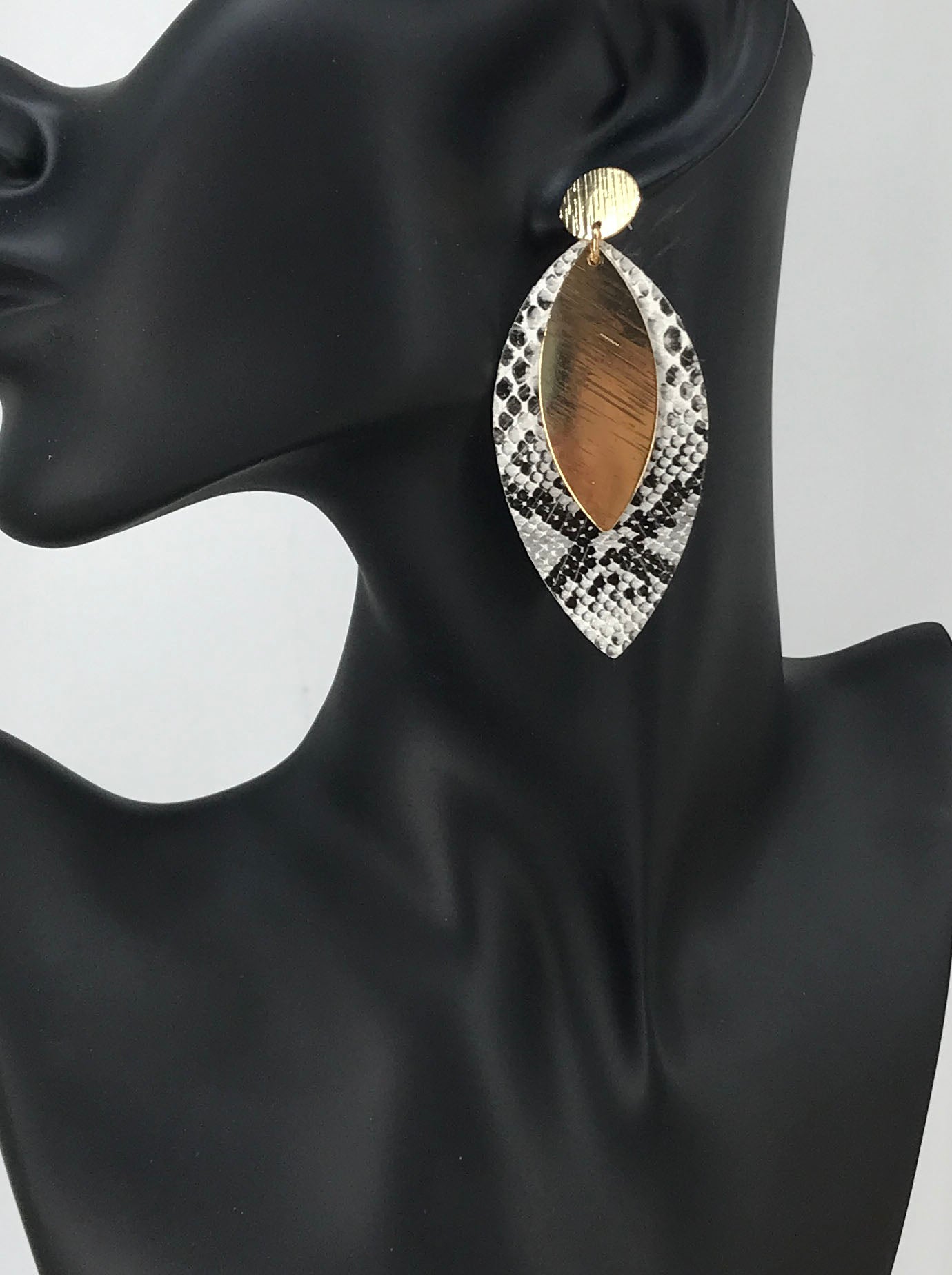 Snake Faux Leather Stud Earrings - E19-3332