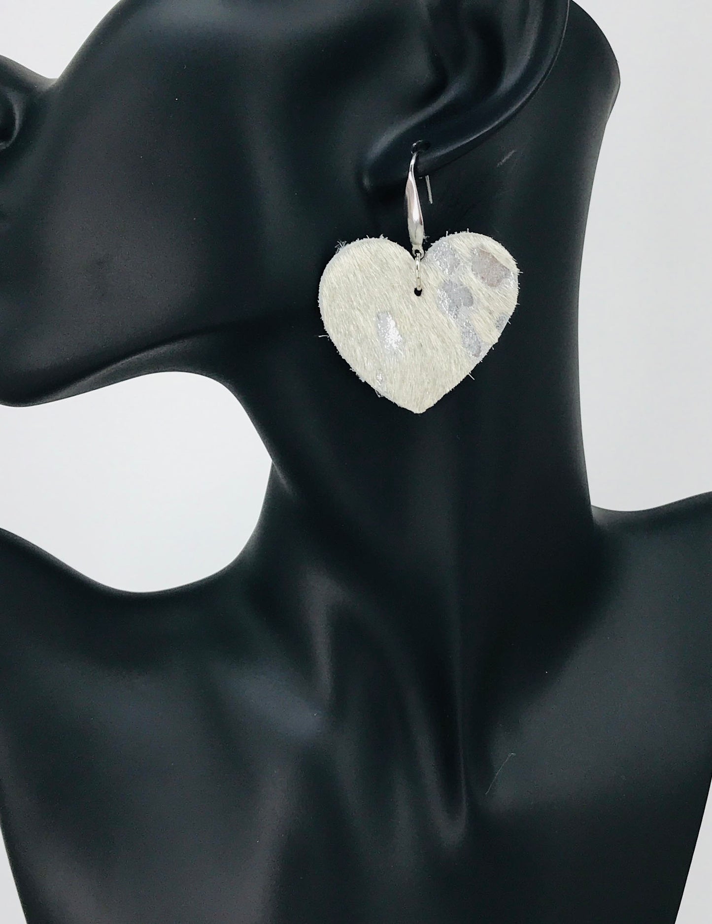 Silver Hair On Heart Leather Earrings - E19-3512