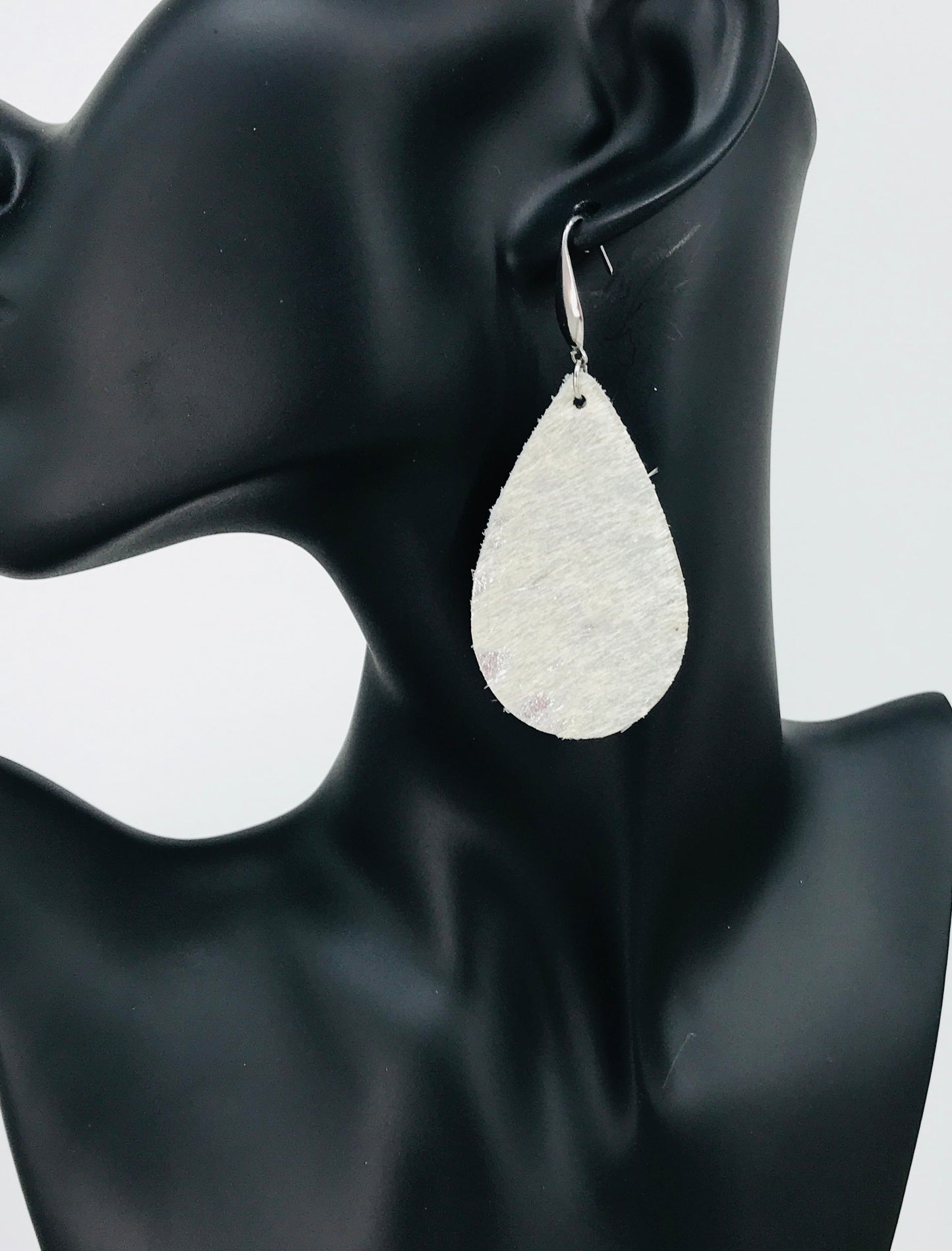 Silver Hair On Leather Earrings - E19-3518