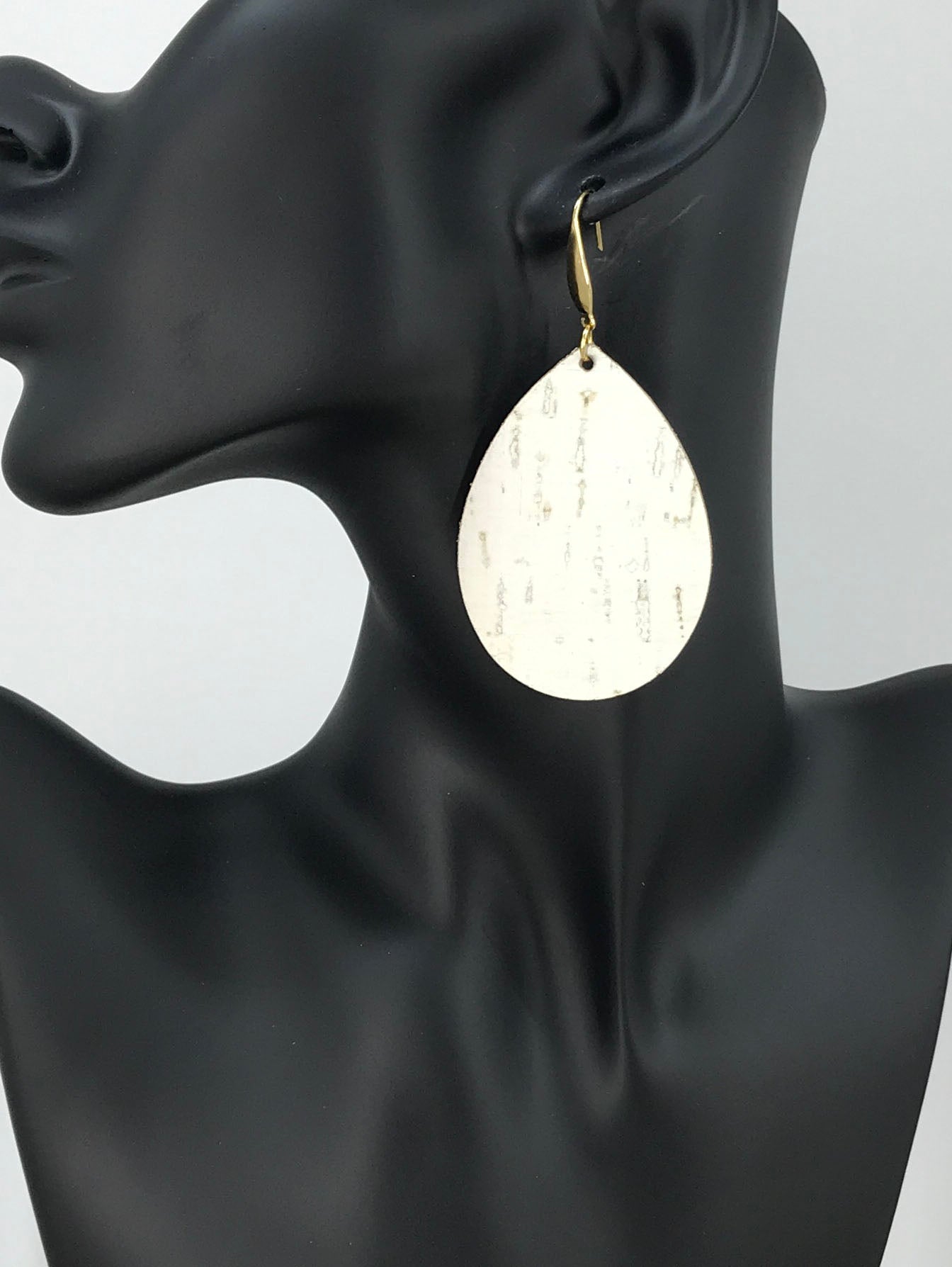 Off White Cork on Leather Earrings - E19-3519