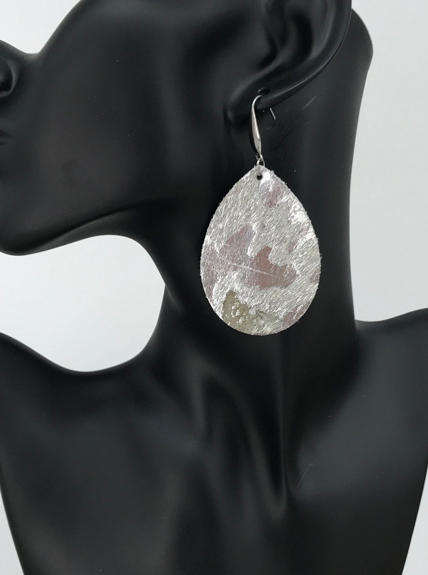 Silver Hair On Leather Earrings - E19-3616