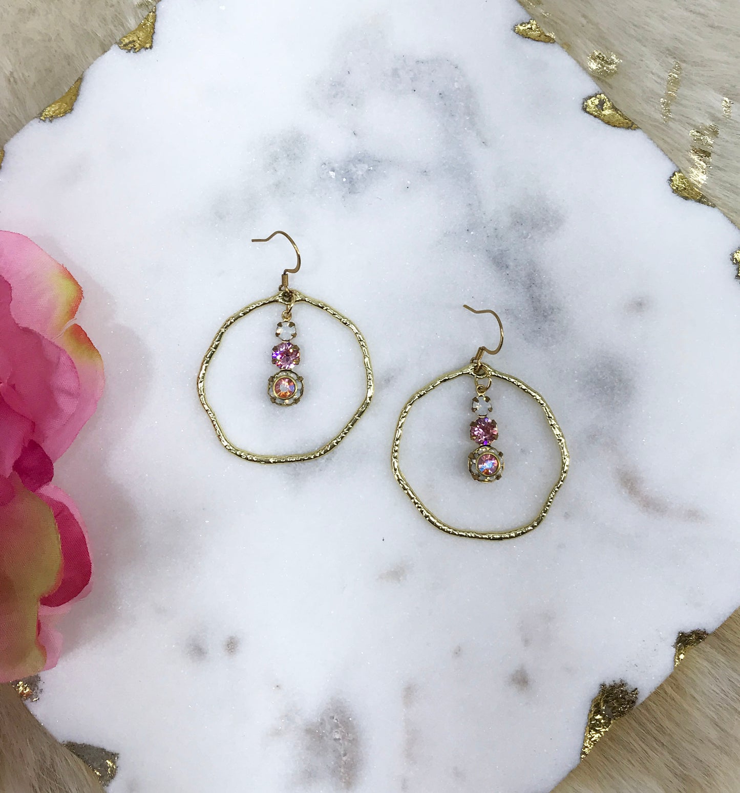 Crystal & Pendant Earrings - E19-4256