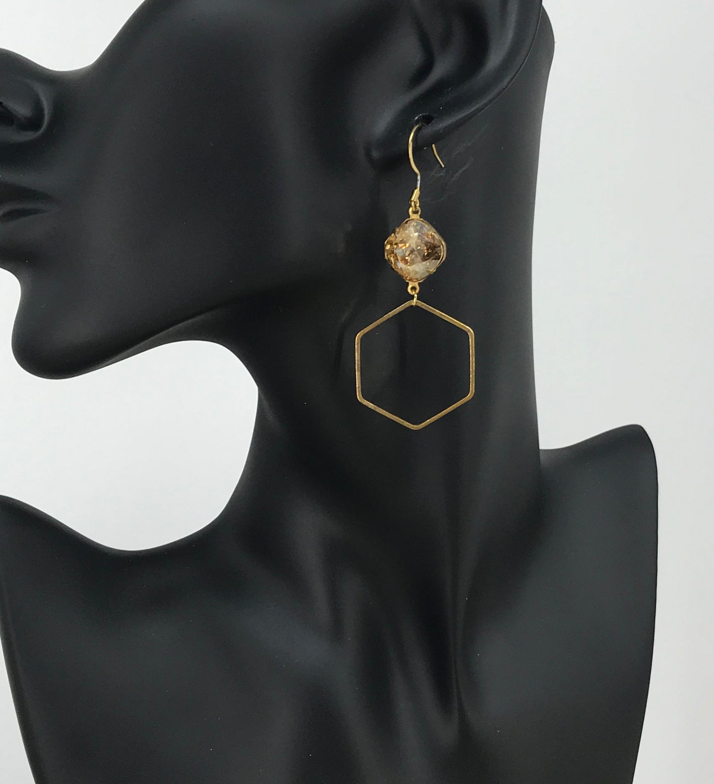 Crystal & Pendant Earrings - E19-4261