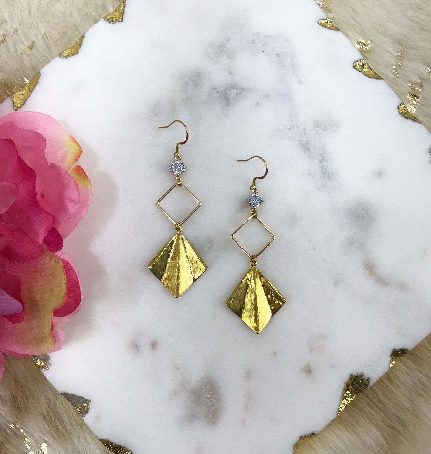 Crystal & Pendant Earrings - E19-4273