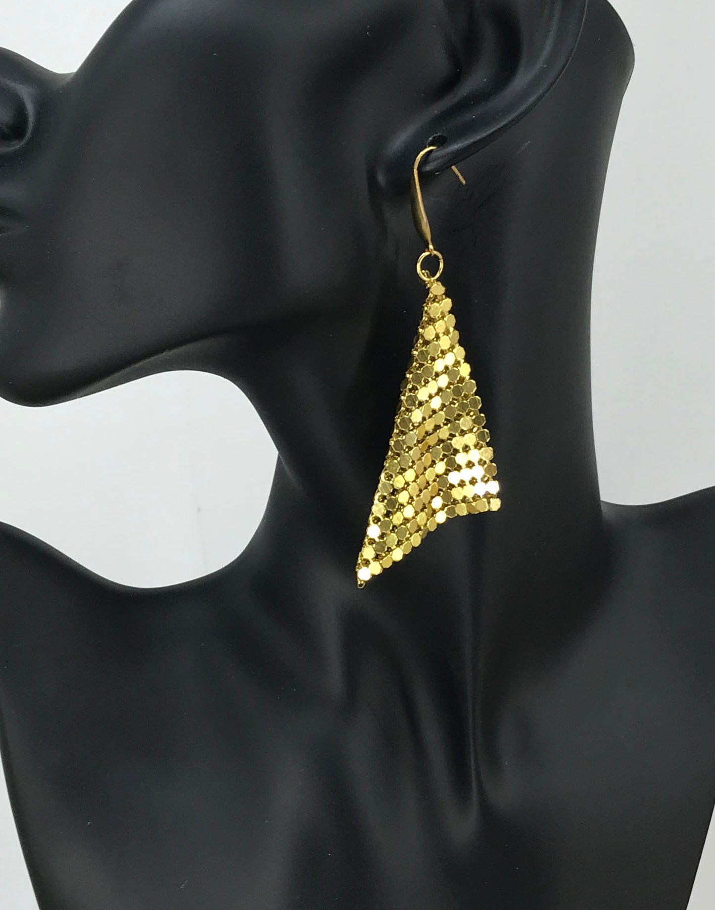 Gold Chainmail Earrings - E19-430