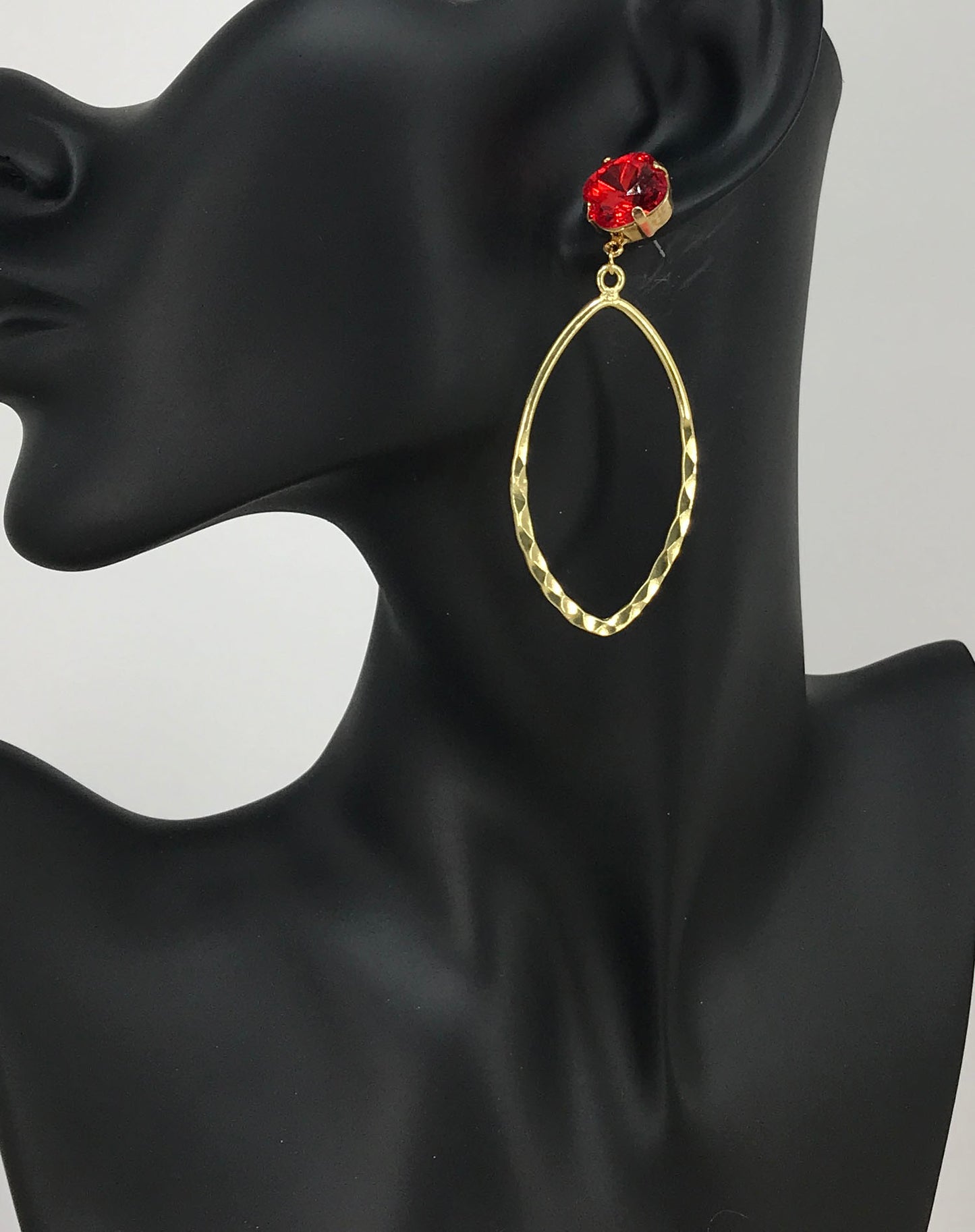 Crystal & Hammered Pendant Earrings - E19-4351