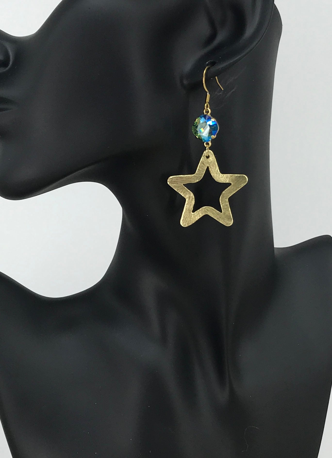 Crystal & Brushed Gold Pendant Earrings - E19-4357