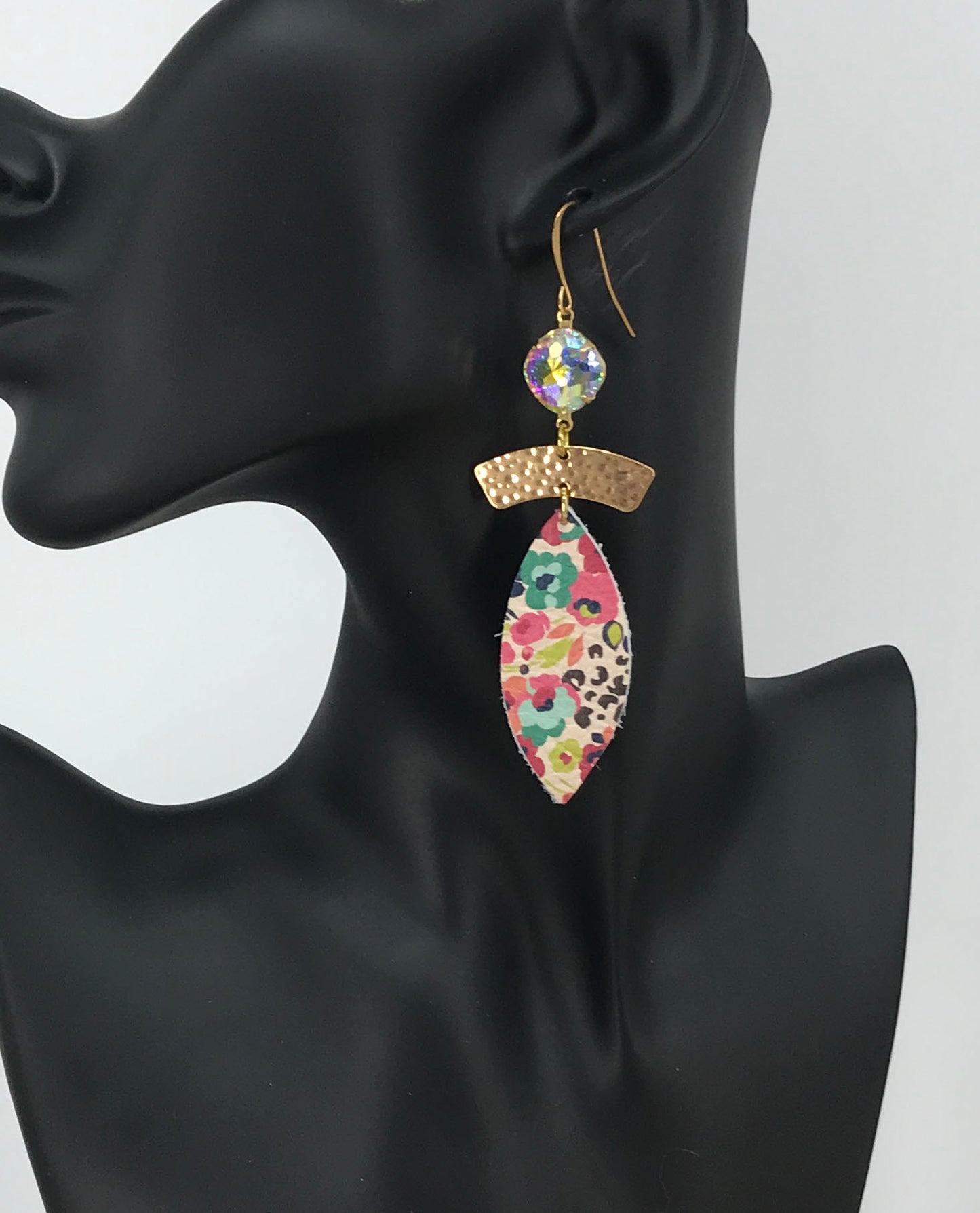 Crystal & Leather Pendant Earrings - E19-4400