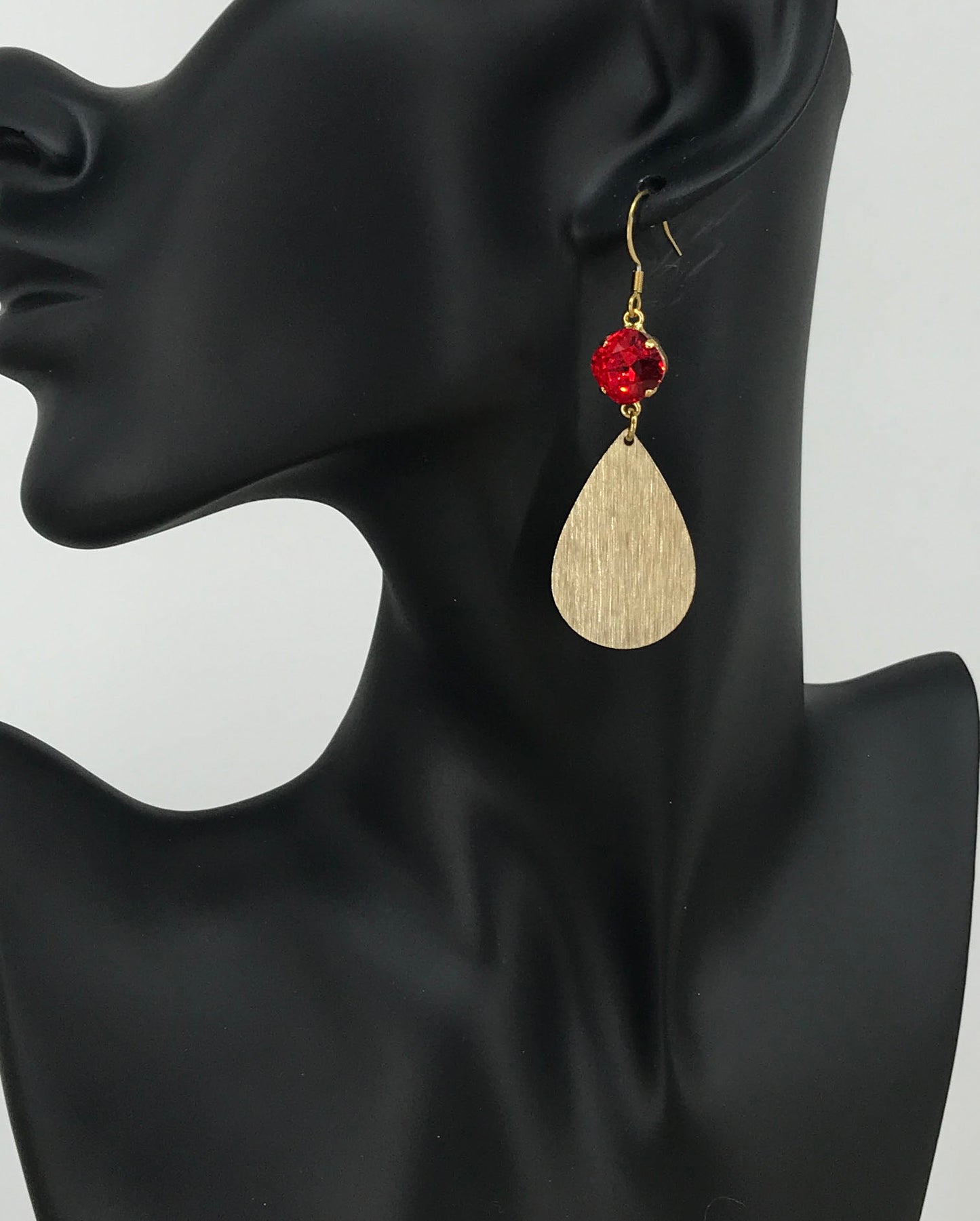 Genuine Crystal & Brushed Gold Pendant Earrings - E19-4584