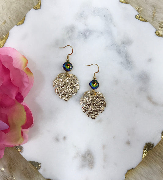 Crystal & Monstera Leaf Pendant Earrings - E19-4608