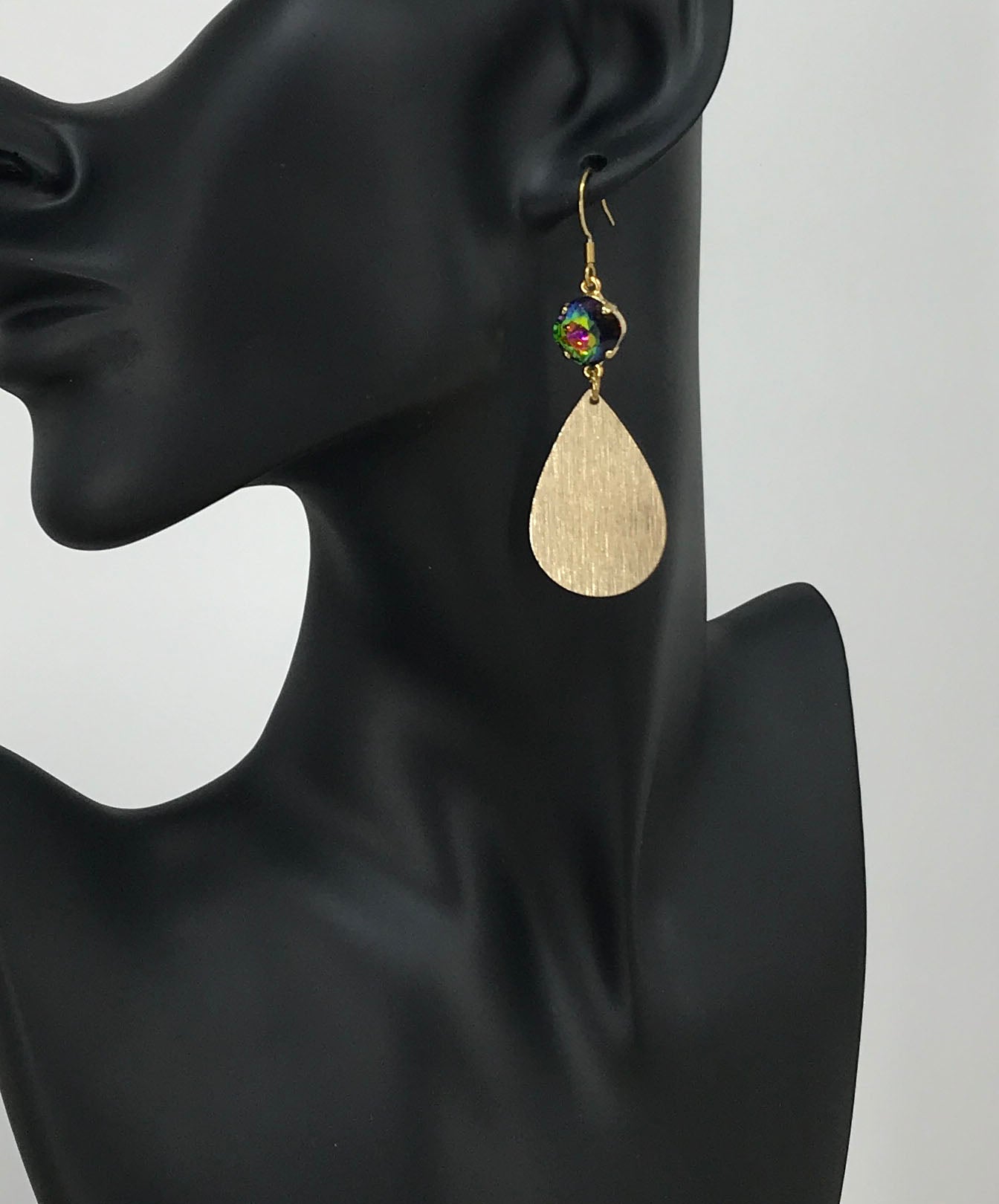 Crystal & Teardrop Pendant Earrings - E19-4611
