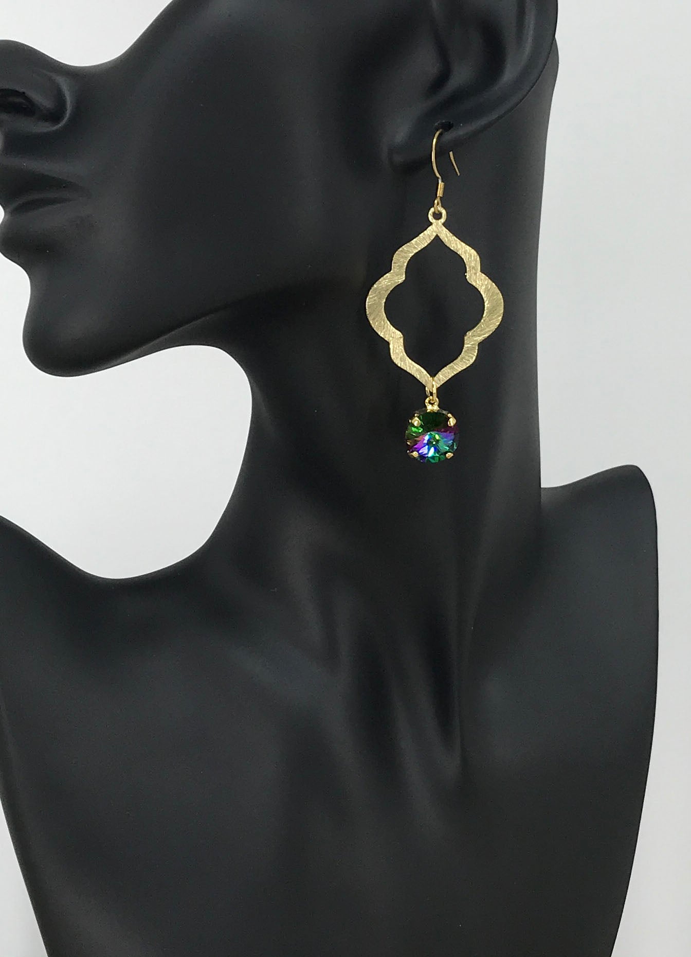 Crystal & Brushed Gold Pendant Earrings - E19-4626