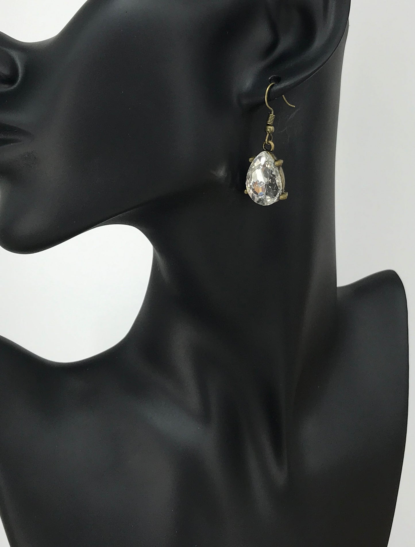 Teardrop Rhinestone Earrings - E19-4641