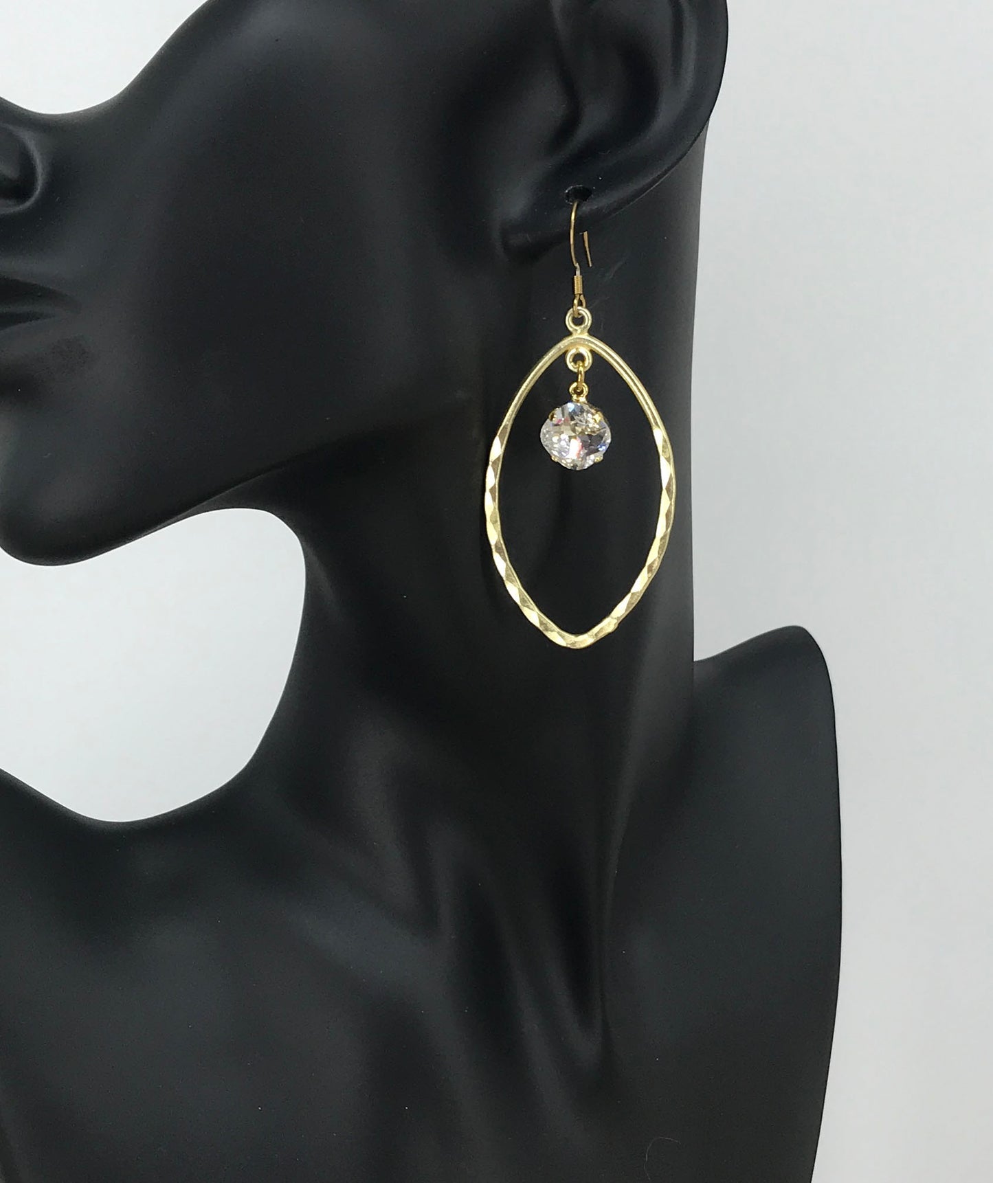 Genuine Crystal & Pendant Earrings - E19-4642